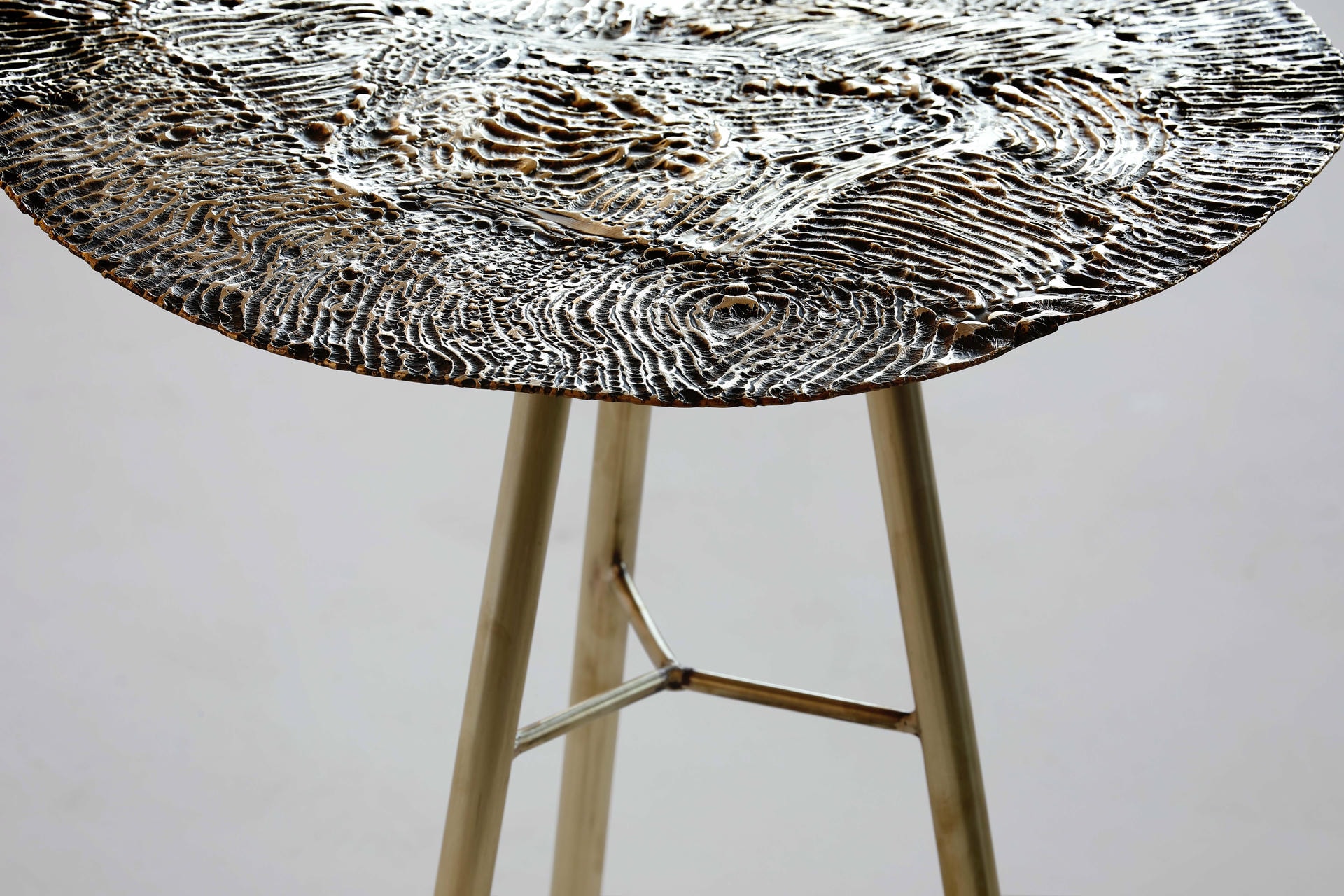 Contemporary Golden Waves Brass Organic Shape Side Table by Samuel Costantini 5