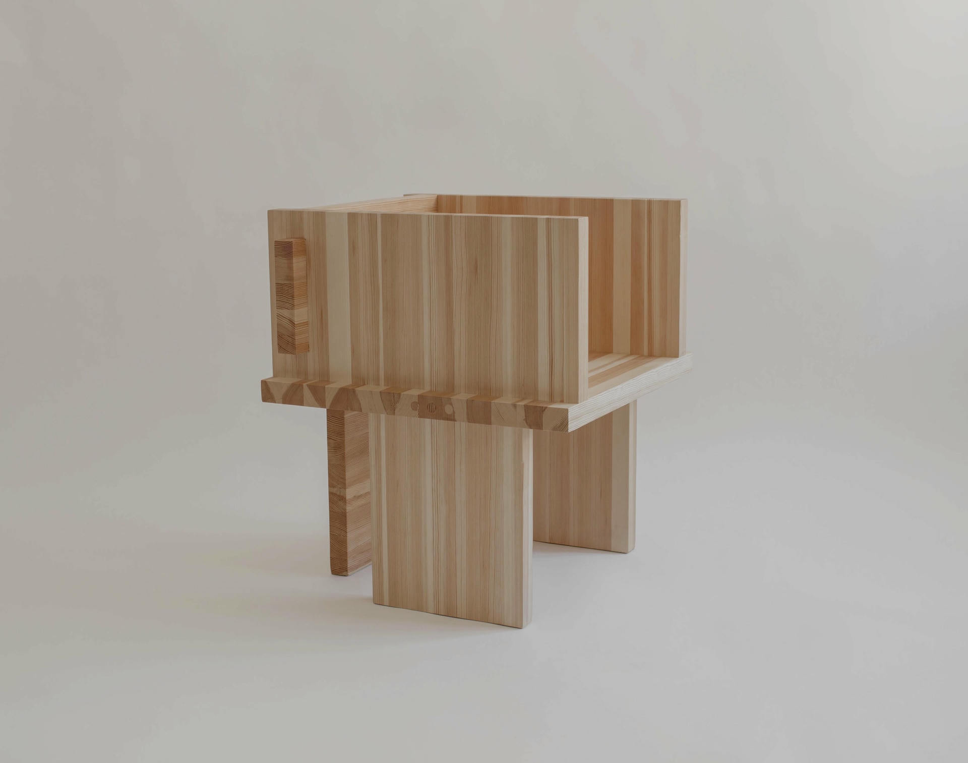 ItooRaba Lounge Chair by Sizar Alexis 13