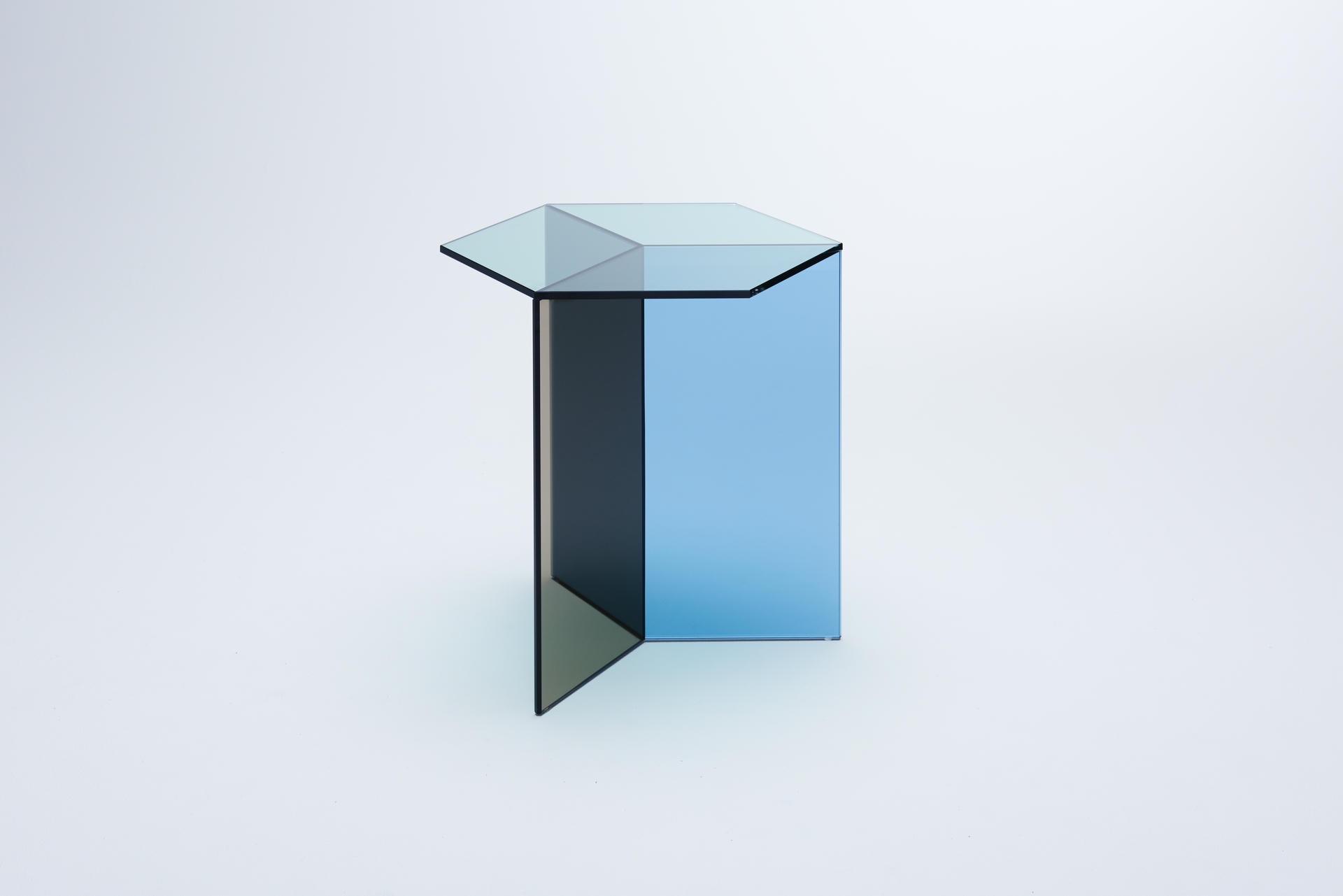 Satin Glass _Isom Tall_ Coffee Table, Sebastian Scherer 4
