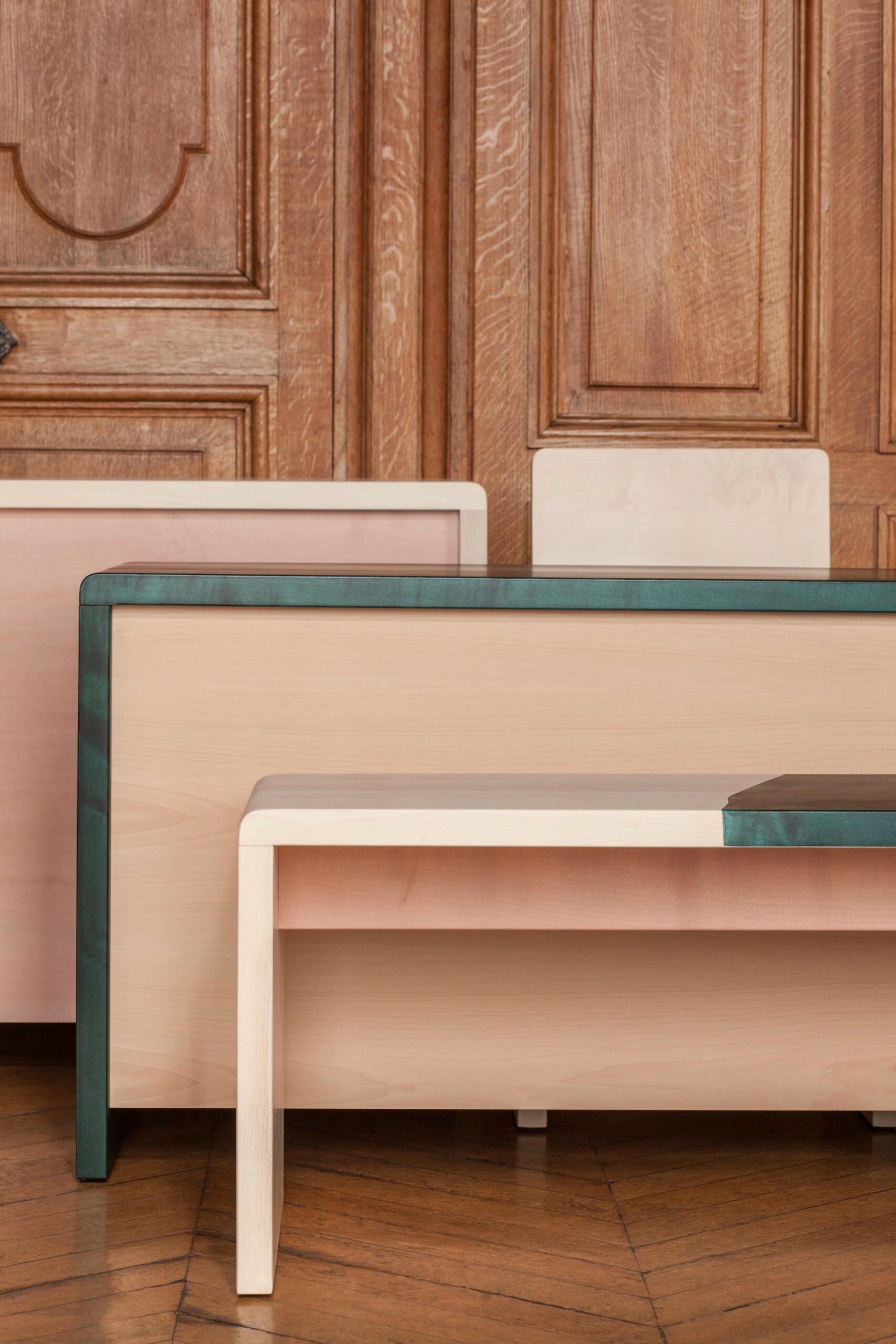 Sculpted Sofa Albane Salmon 12