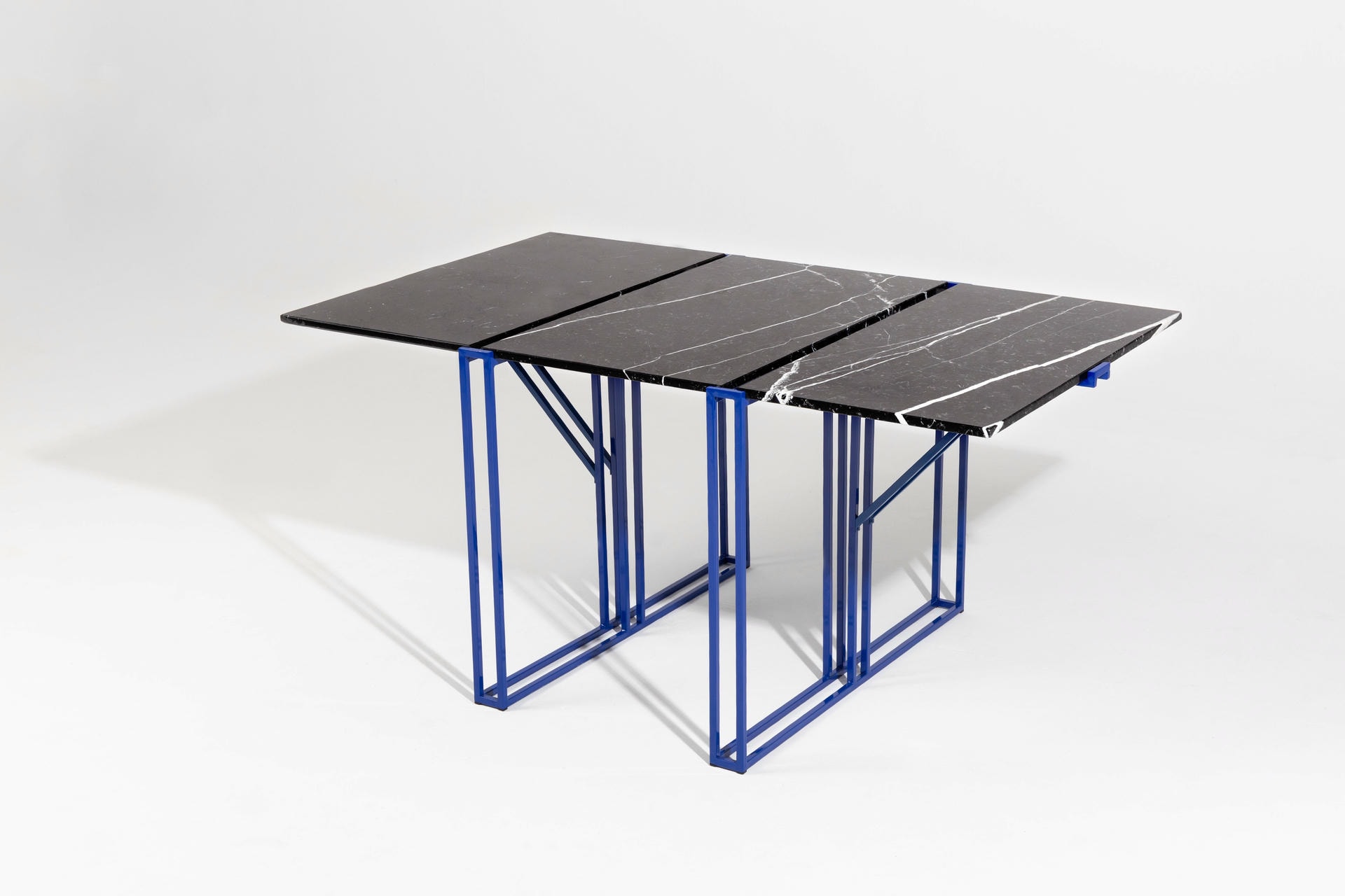 Sculptural Dining Table and Chairs Ensemble by Angel Mombiedro 2