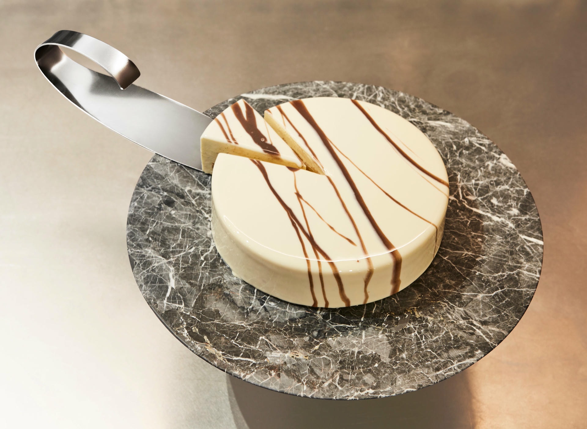 Bianco Statuarietto Refined Contemporary Marble Serving Plate 3215 24