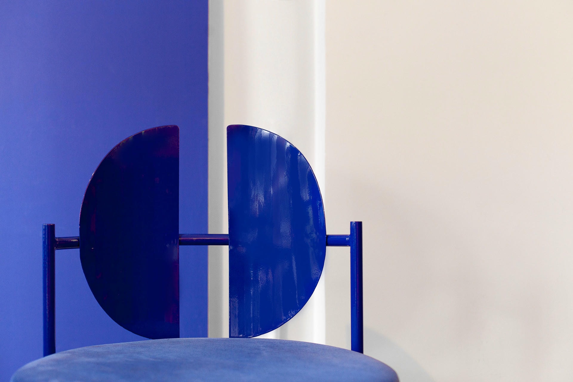 Qoticher Chair by Angel Mombiedro 12