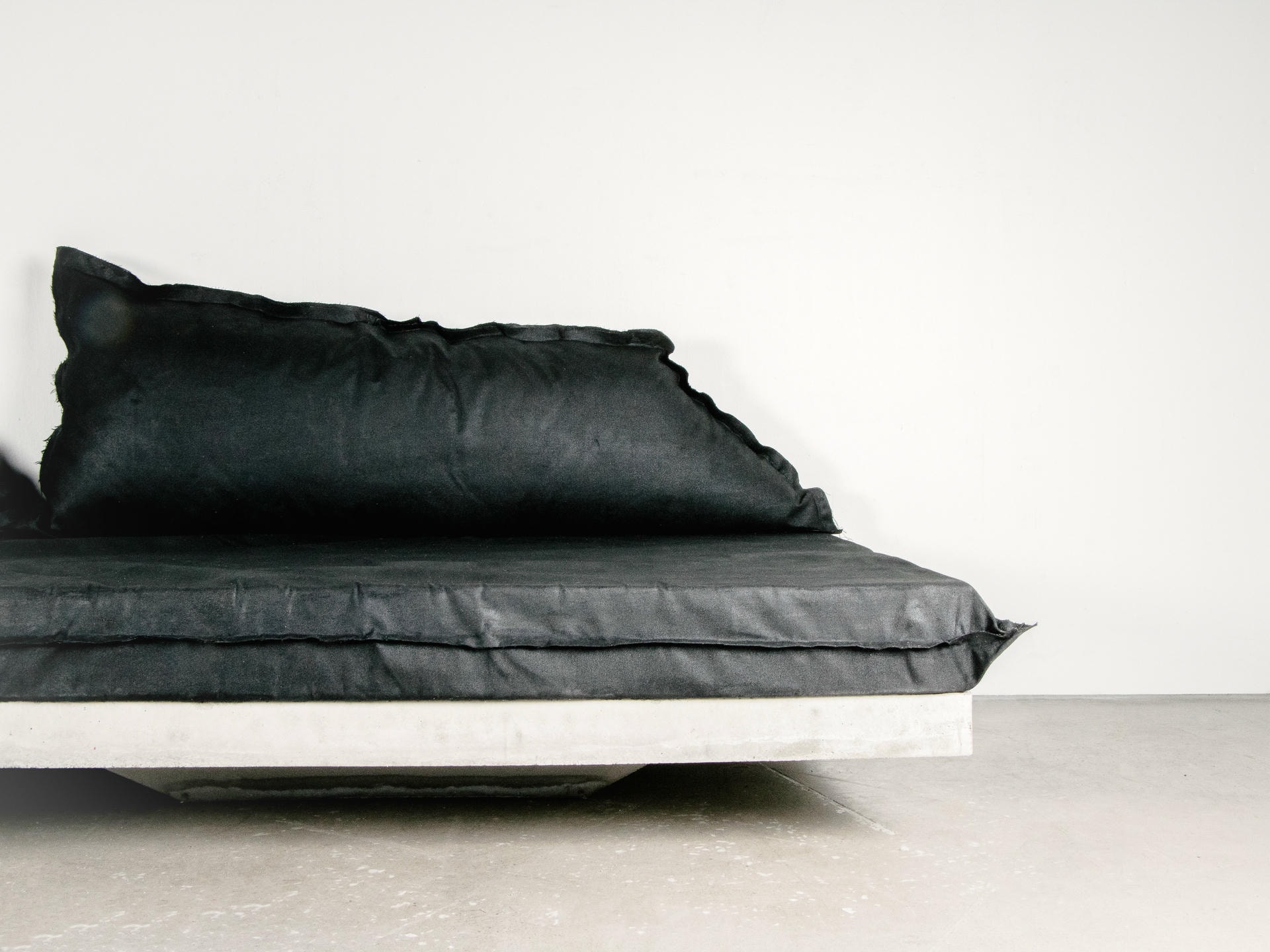 Set SVAV Sofa by Lucas Morten 3