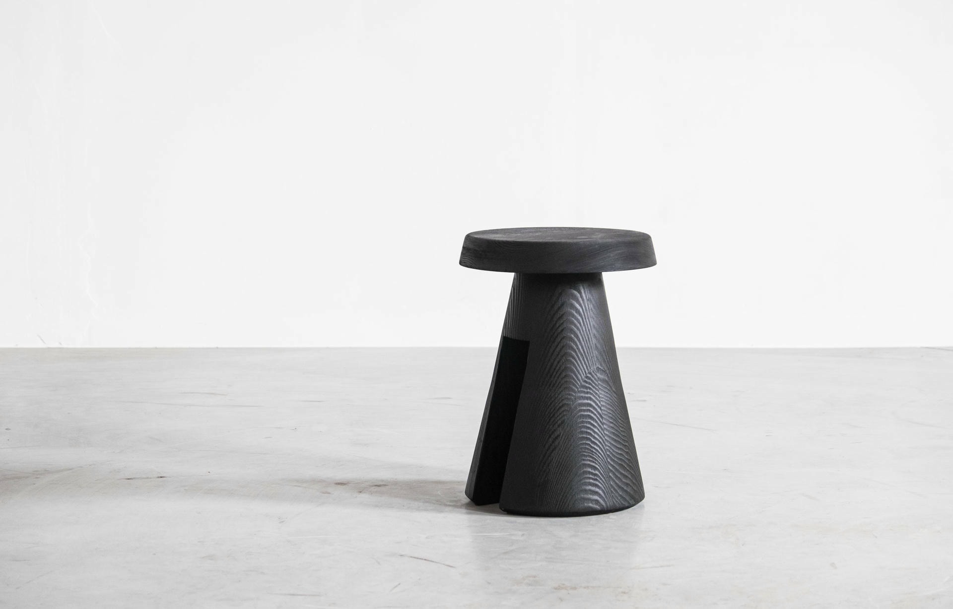 Data Stool in Solid Oregon by Atelier Thomas Serruys 5