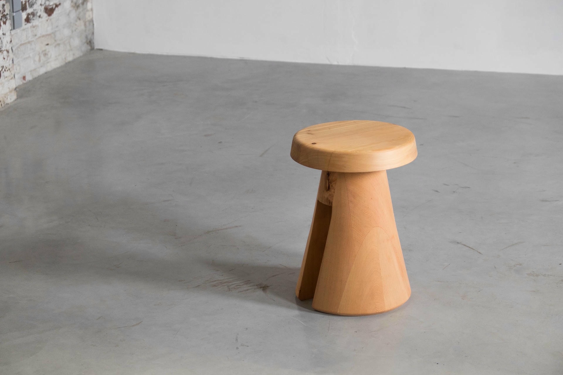Data Stool in Solid Oregon by Atelier Thomas Serruys 6