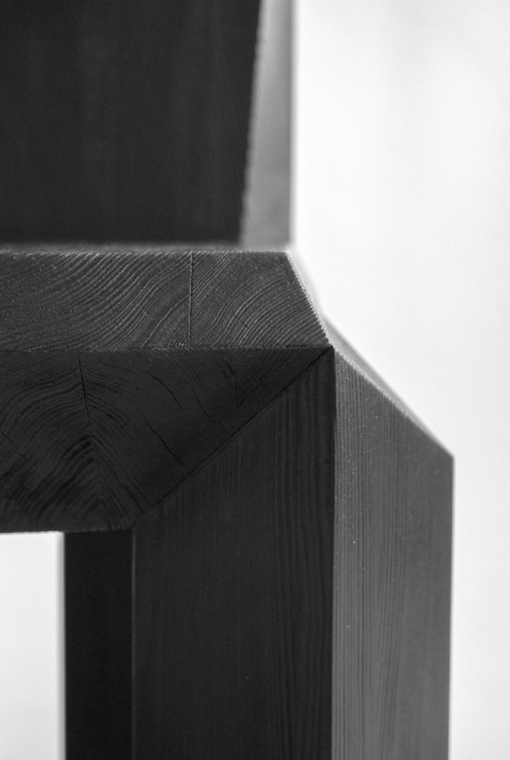 Burned Ode Chair by Sizar Alexis 5