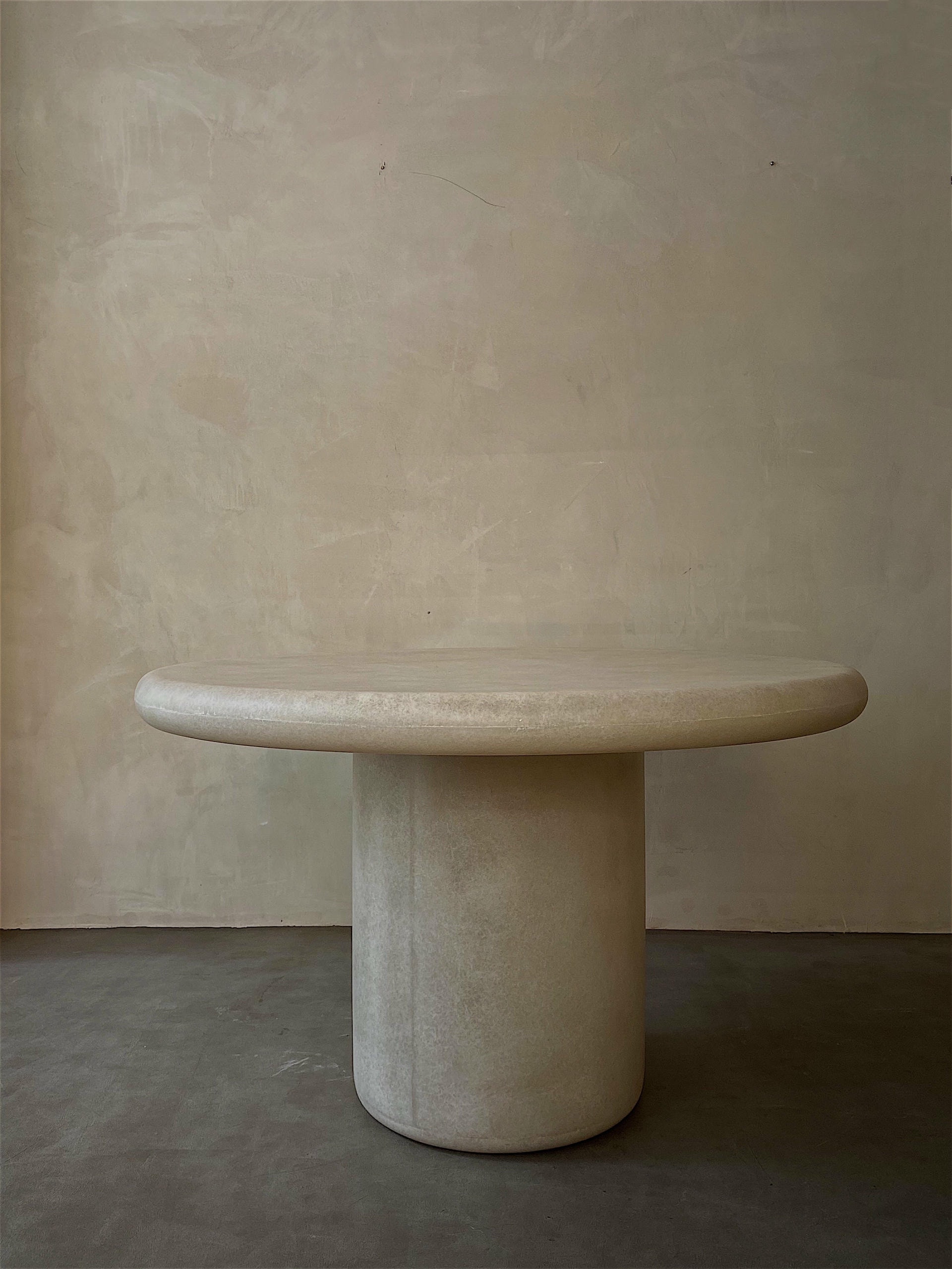 Center Big Leg Organic Natural Beige Fiberglass Round Dining Table by kar 3