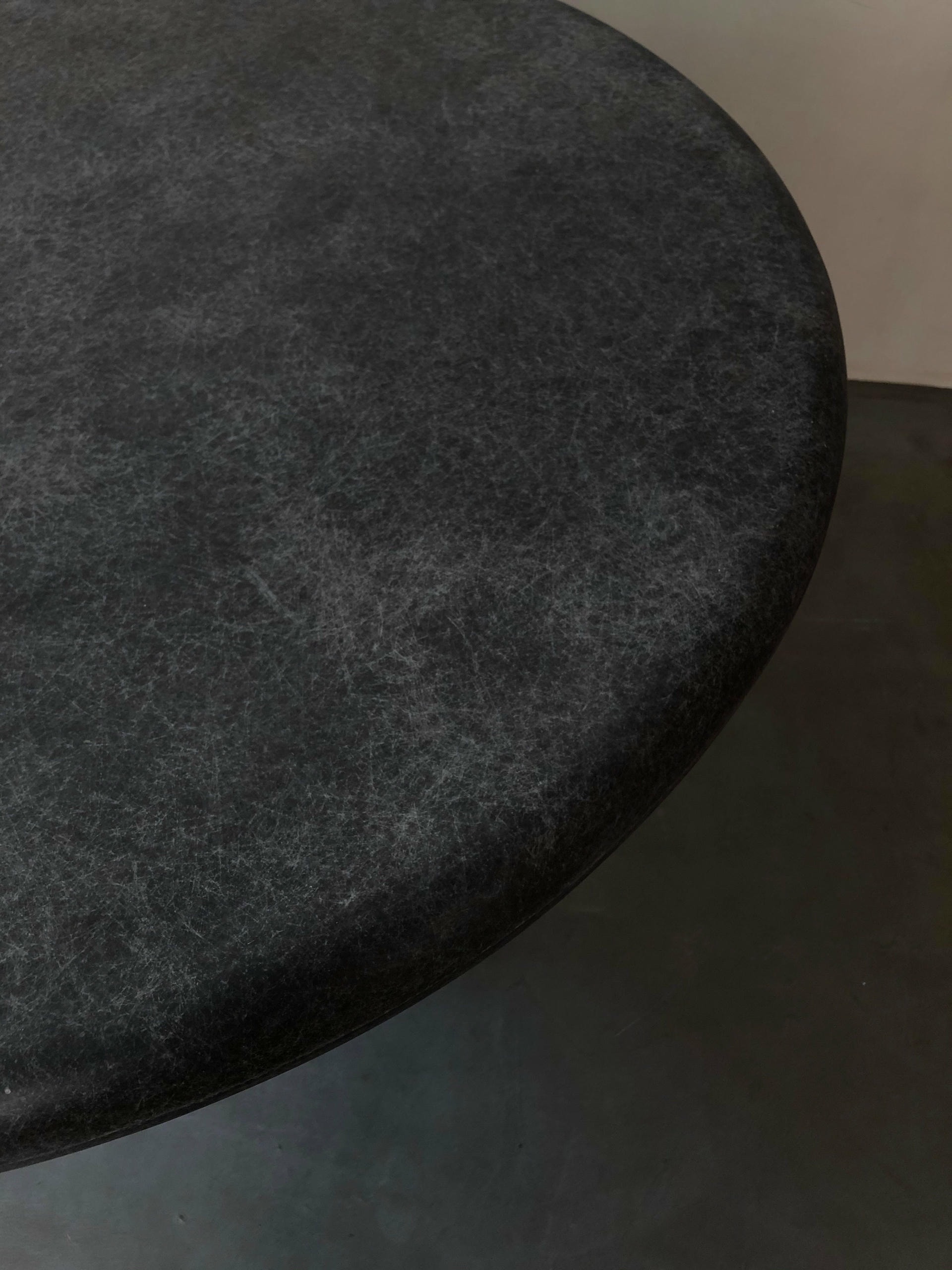 Center Big Leg Organic Natural Beige Fiberglass Round Dining Table by kar 6