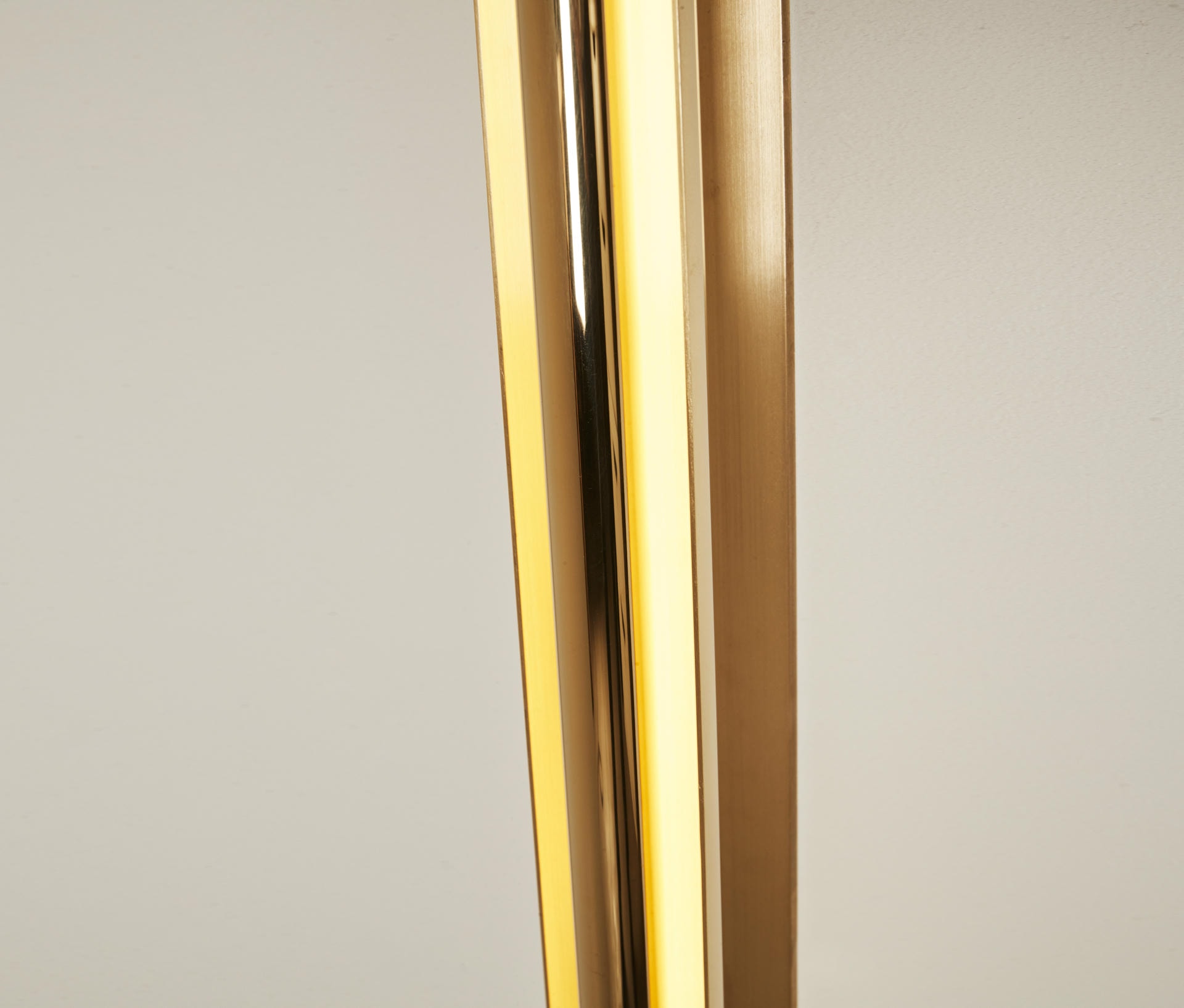 Cosmos Wall Lamp by Jennifer Midoz 3