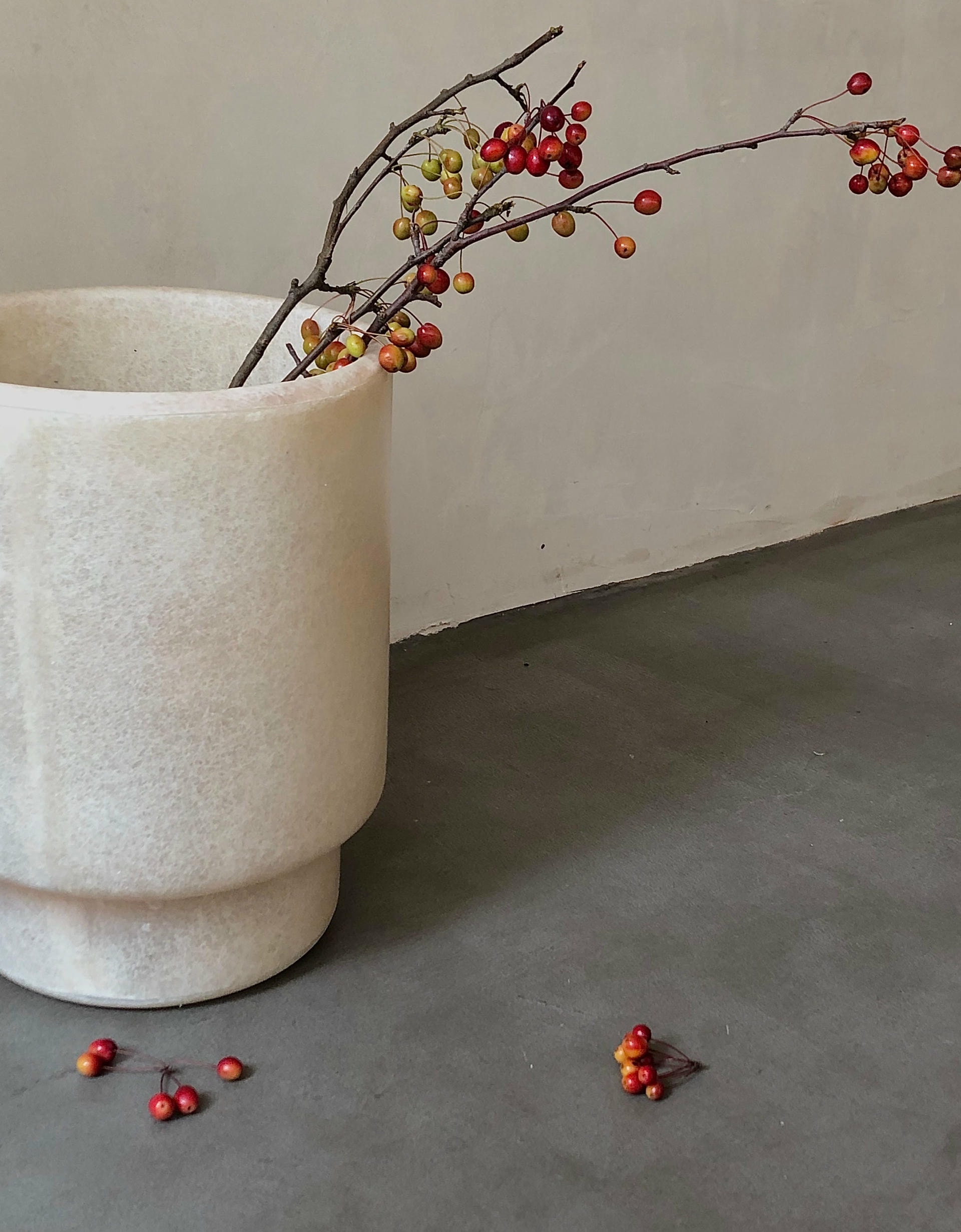 Minimalist Organic Form Natural Beige Fiberglass Vase by kar 3