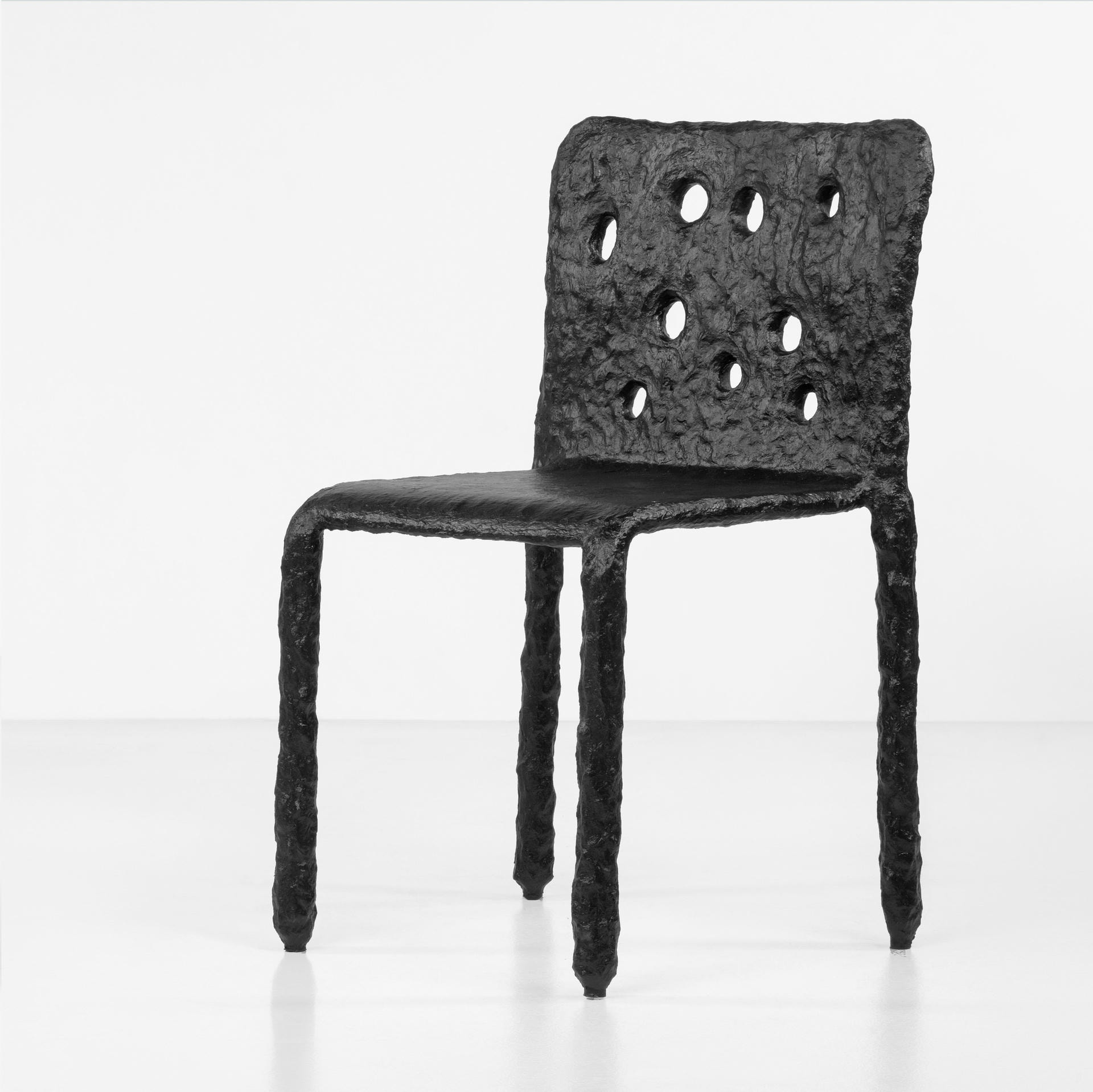 White Sculpted Indoor Contemporary Chair by Faina 5
