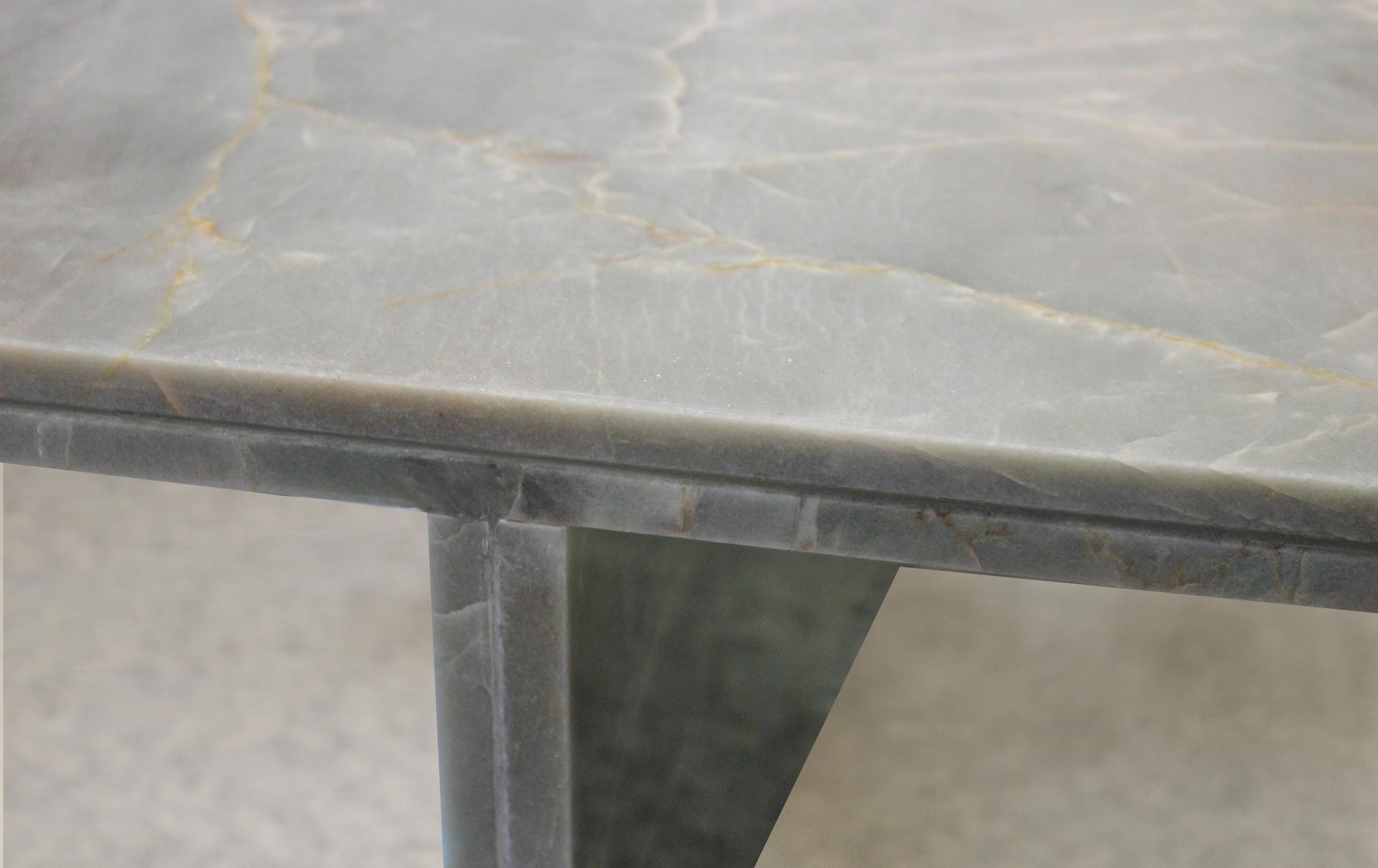 Quartzite Sculptural O Console by dAM Atelier 5