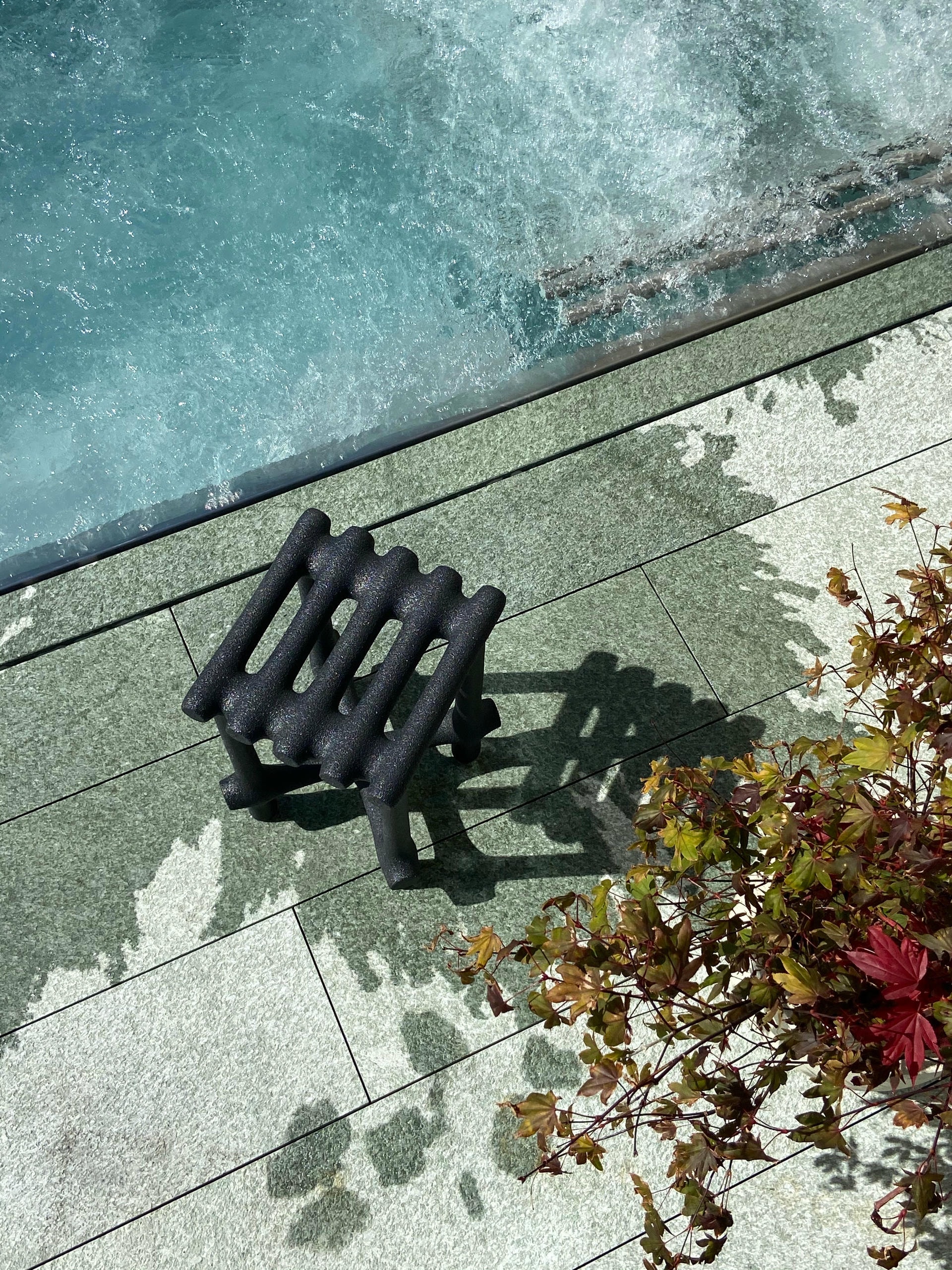 Basic Sculptural Sand and Nylon Stool by Hot Wire Extensions 9