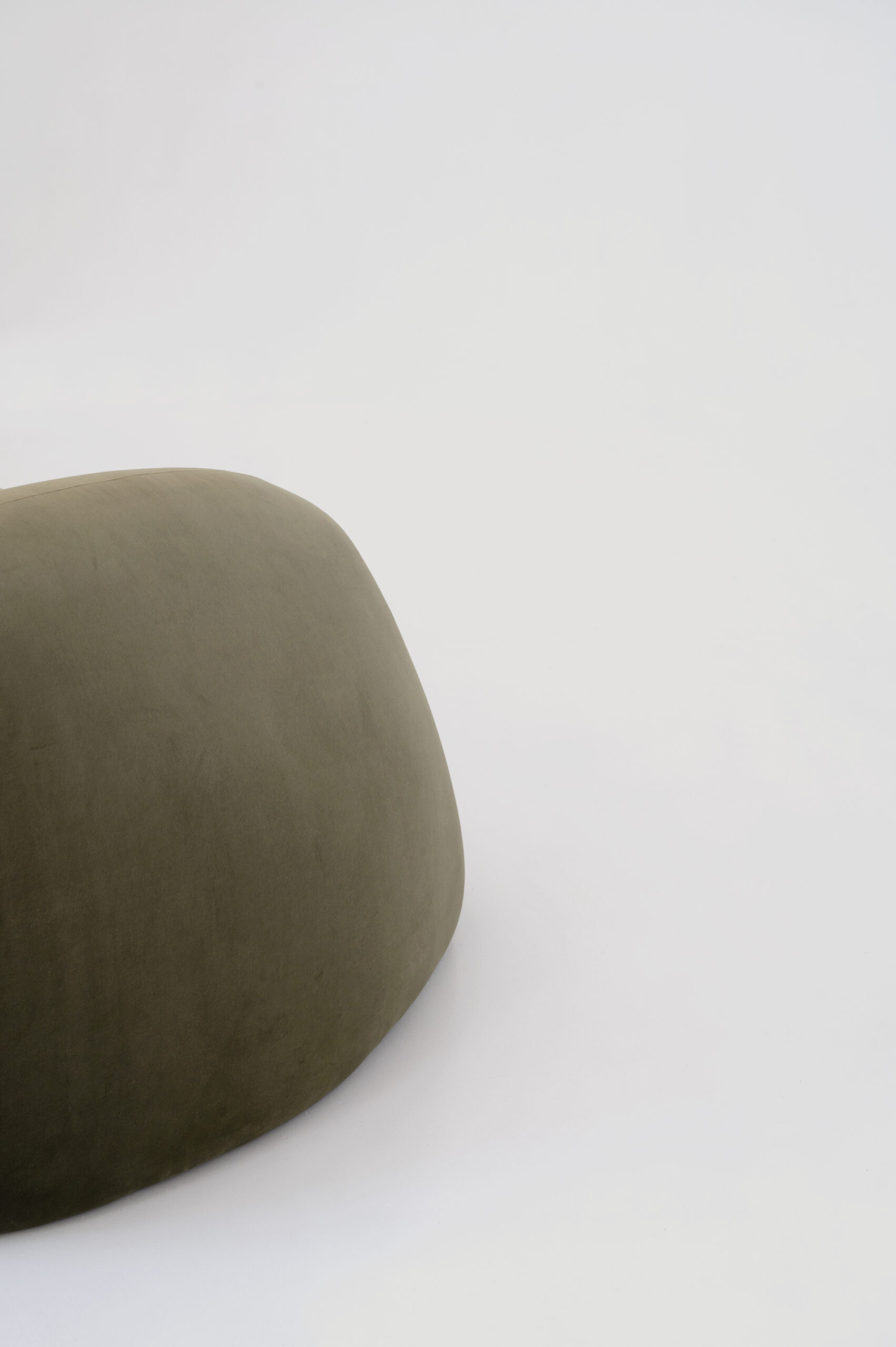 Plyn Sofa by FAINA (15)