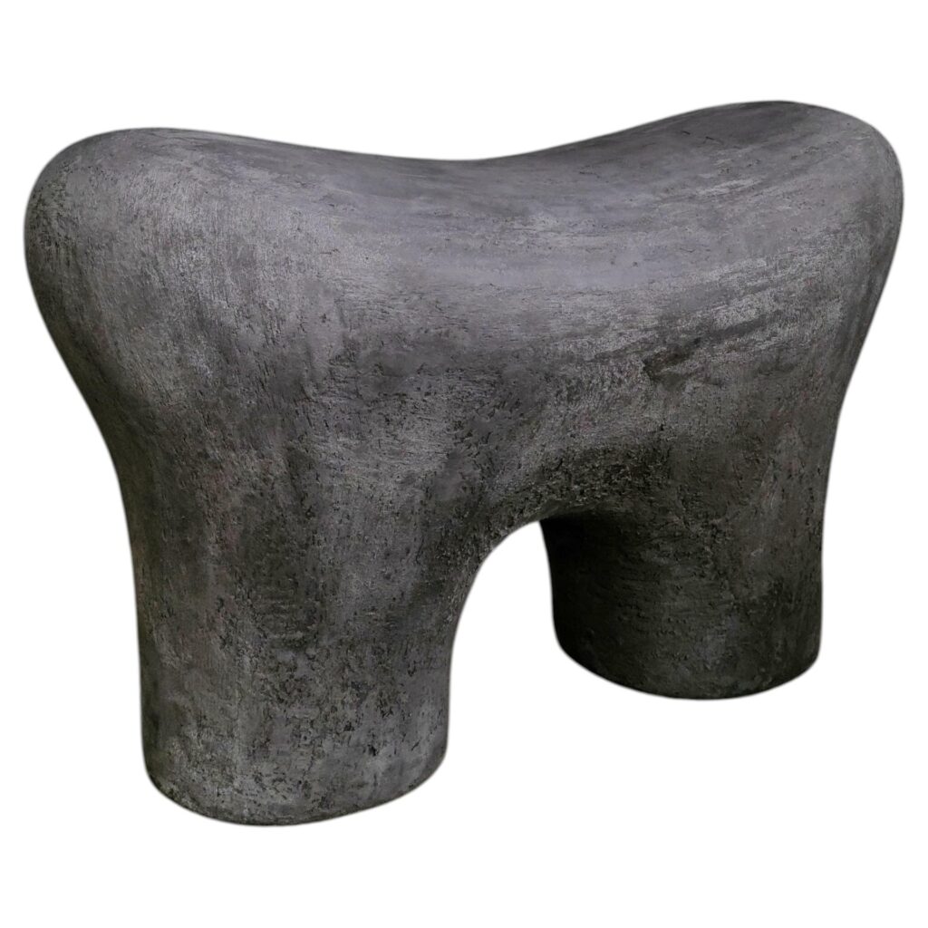 Black Tooth Chair by Dongwook Choi 1