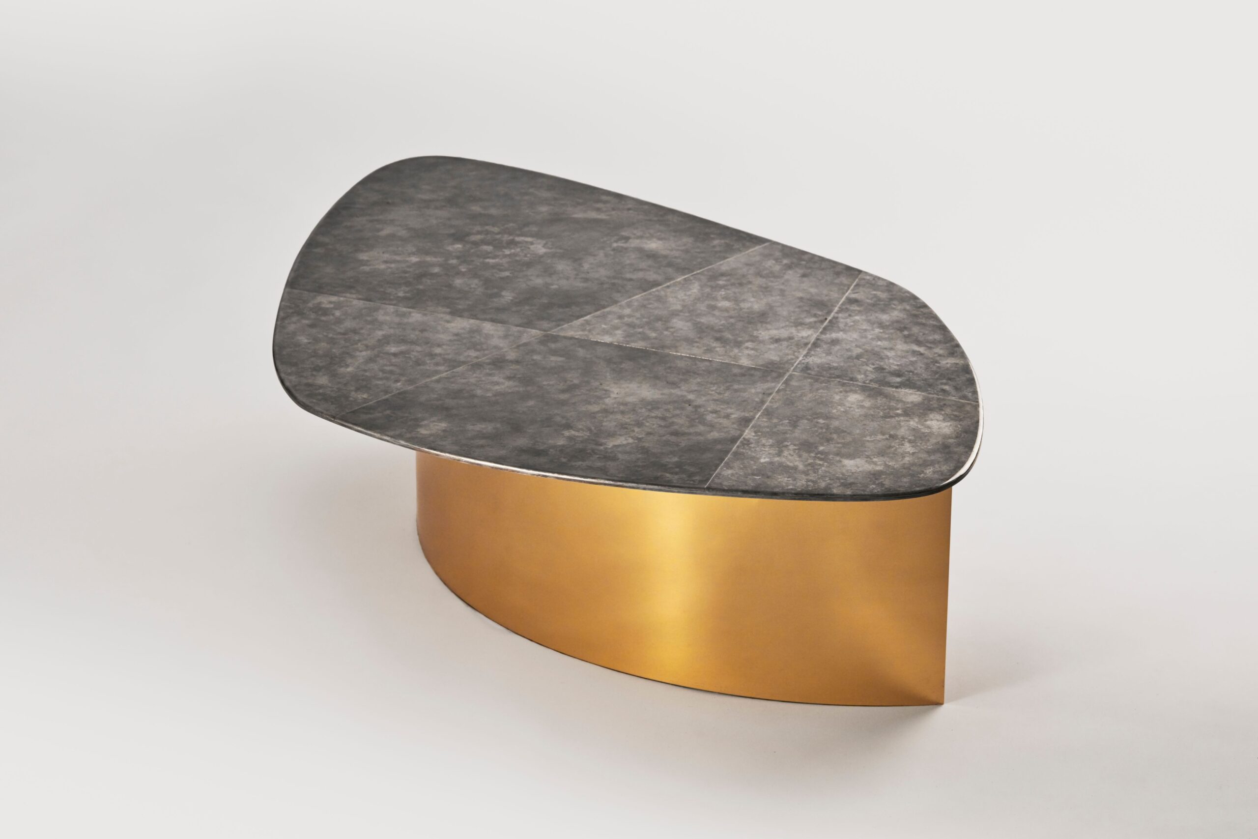 Lunaire Coffee Table by Jennifer Midoz 2