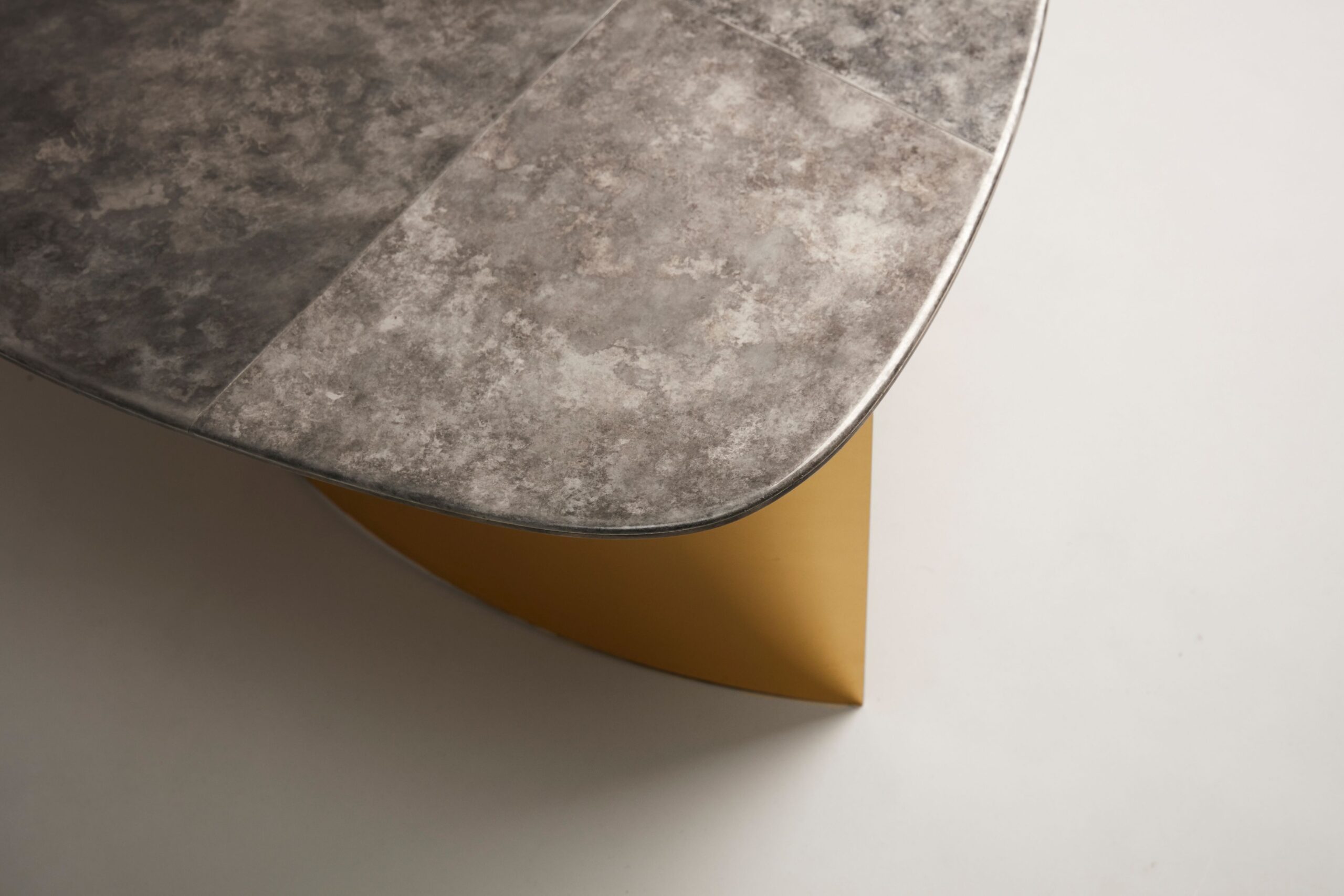 Lunaire Coffee Table by Jennifer Midoz 4