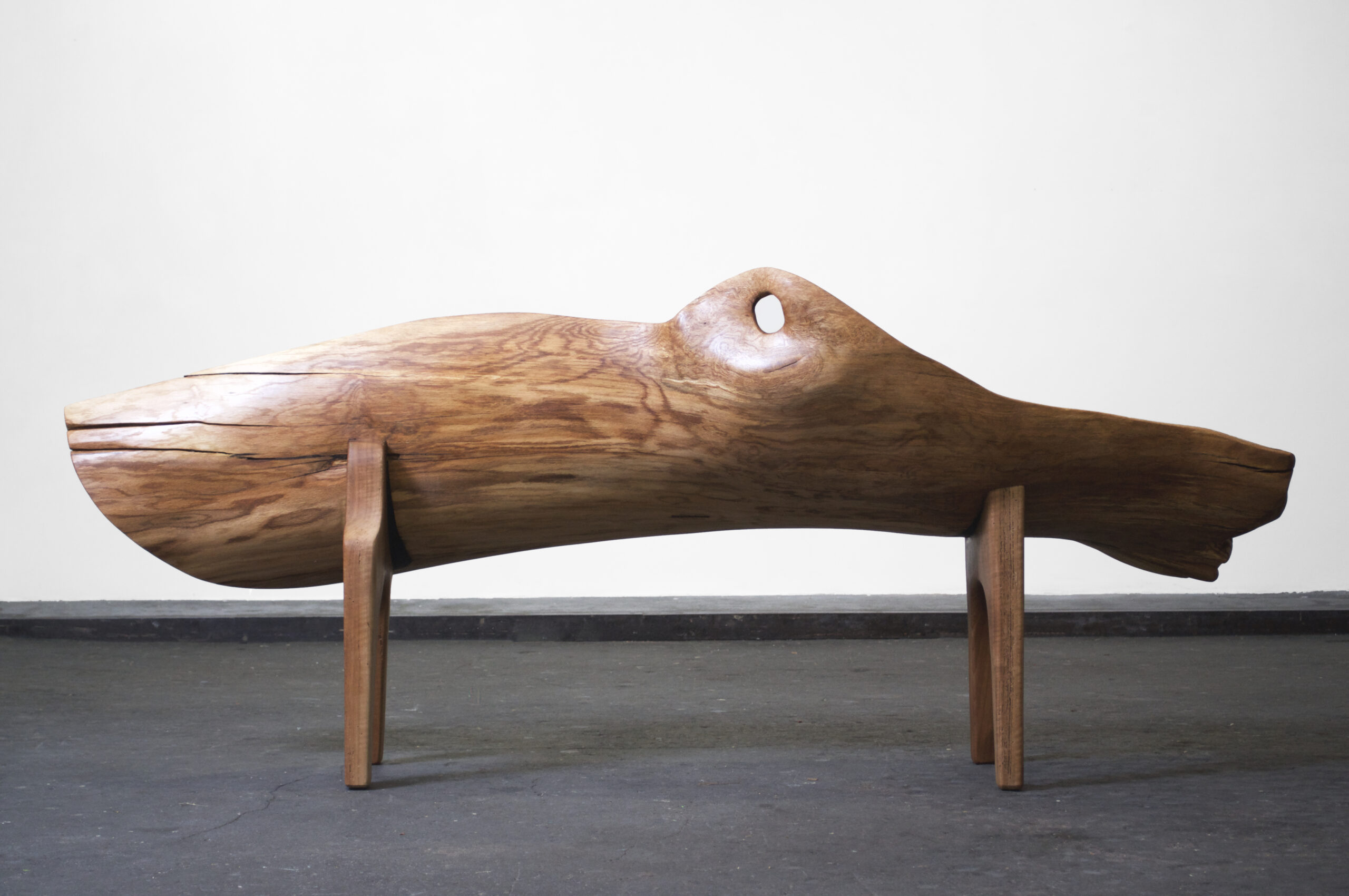 Unique Signed Bench by Jörg Pietschmann (7)