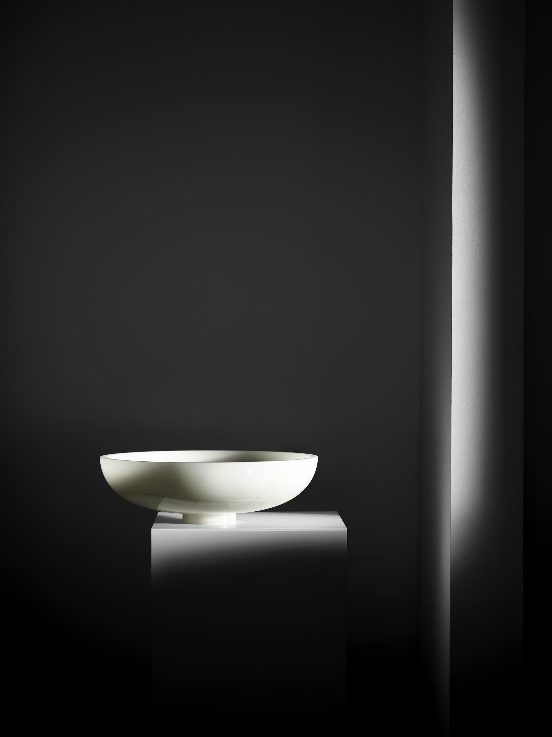 Onyx Twosidestory Bowl XL by Lisette Rützou 4