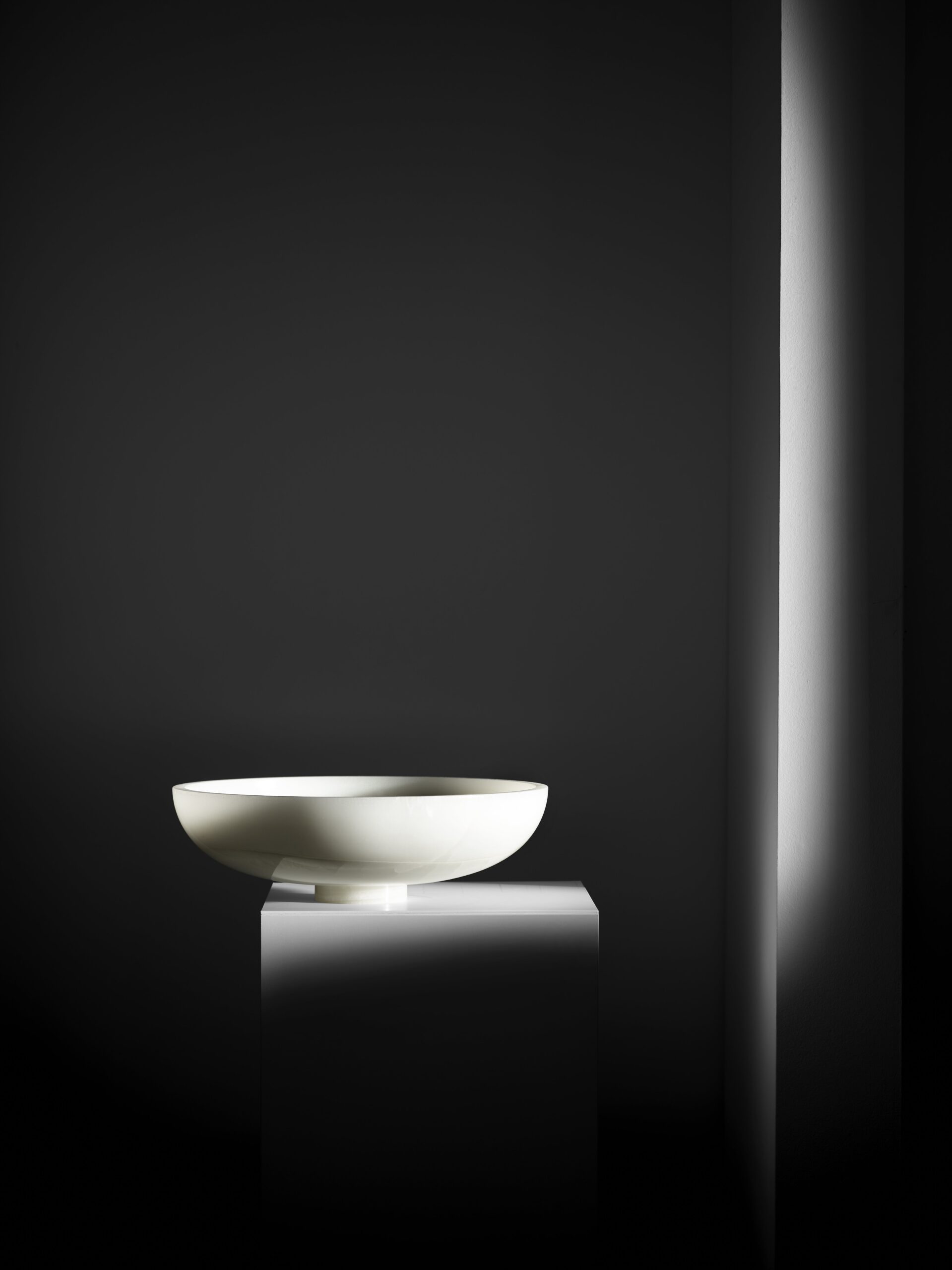 Onyx Twosidestory Bowl XL by Lisette Rützou 4