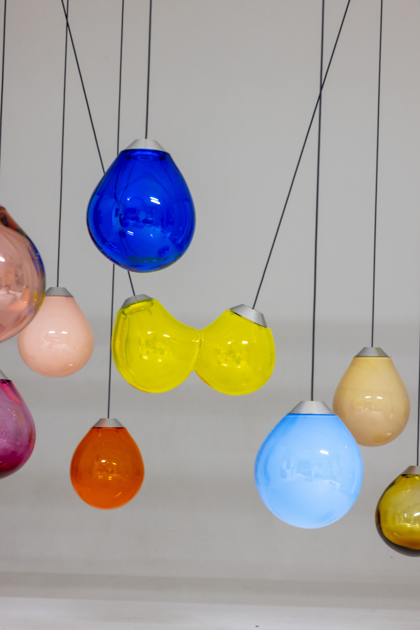 Colored Triple Momentum Blown Glass Pendants by Alex de Witte (10)