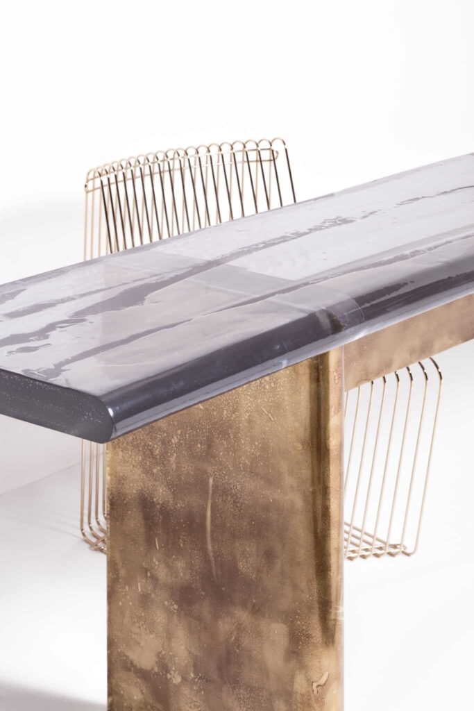 DA Resin Maree console photo©Riccardo Gasperoni scaled