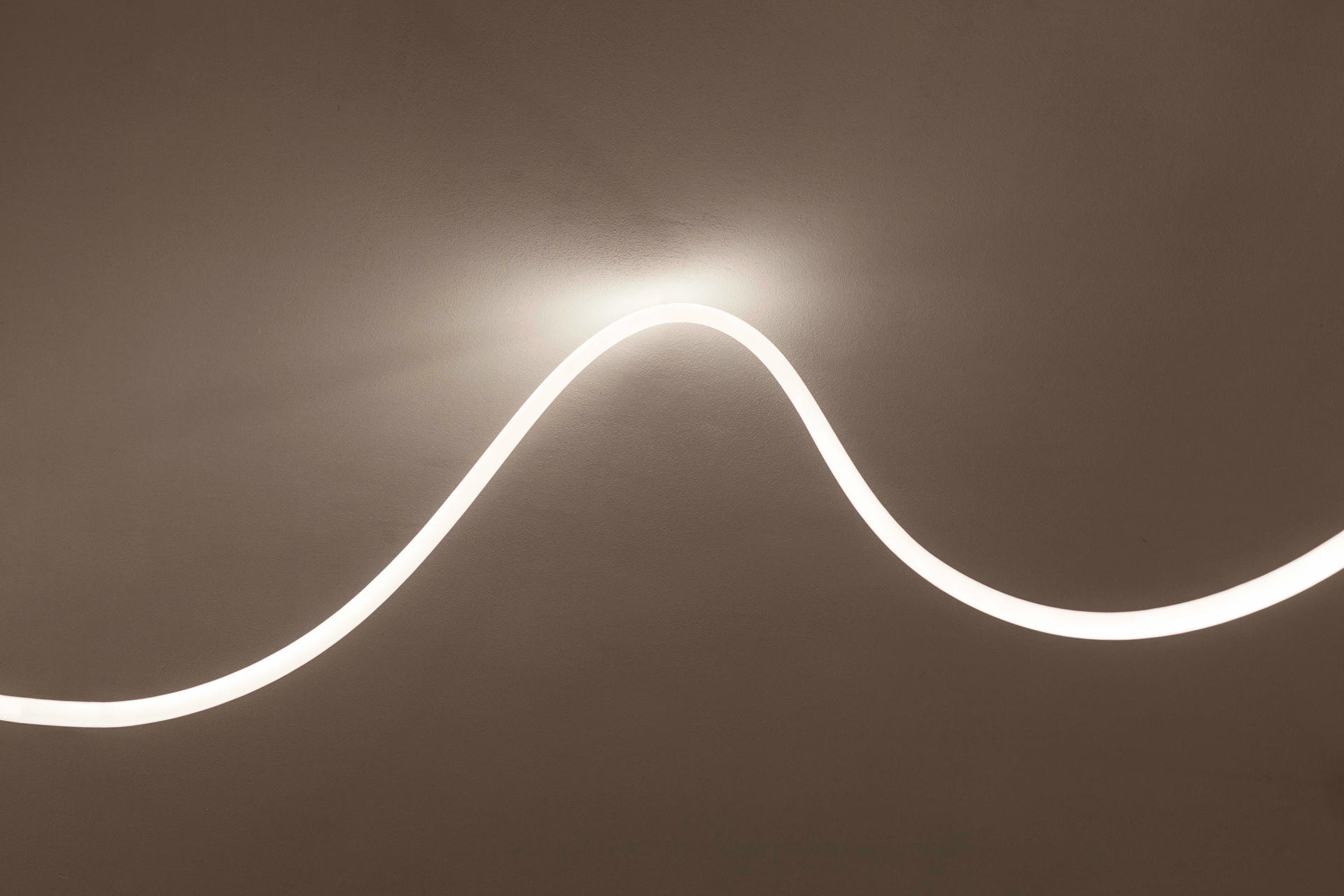 Unique Fabric Flexible Brass Contemporary Light Signed by Morghen Studio 6