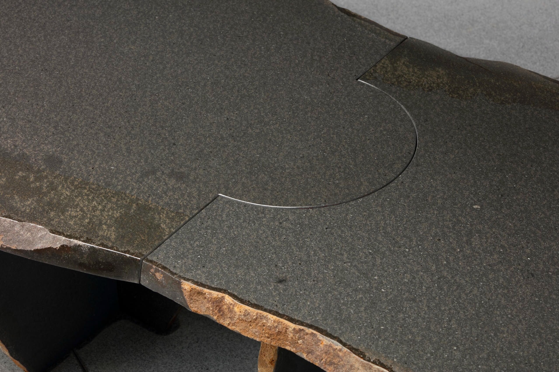Exceptional Daté Kan Volcanic Stone Low Table, Kaaron and Okurayama Studio 4