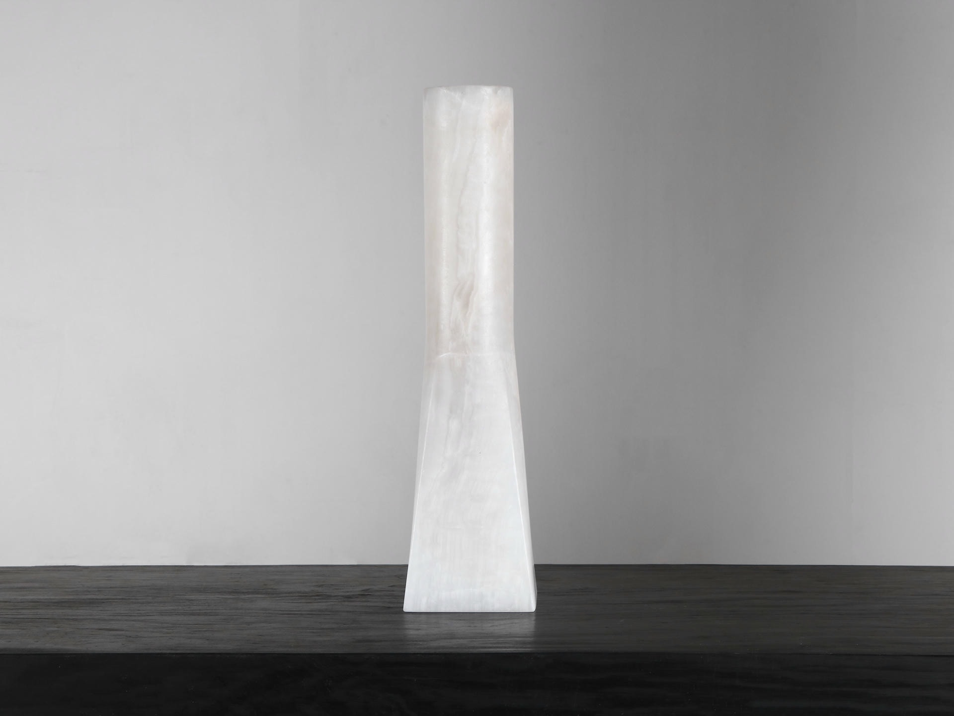 Sleek Modern, Natural White Onyx Contemporary Vase by Lucas Tyra Morten 2