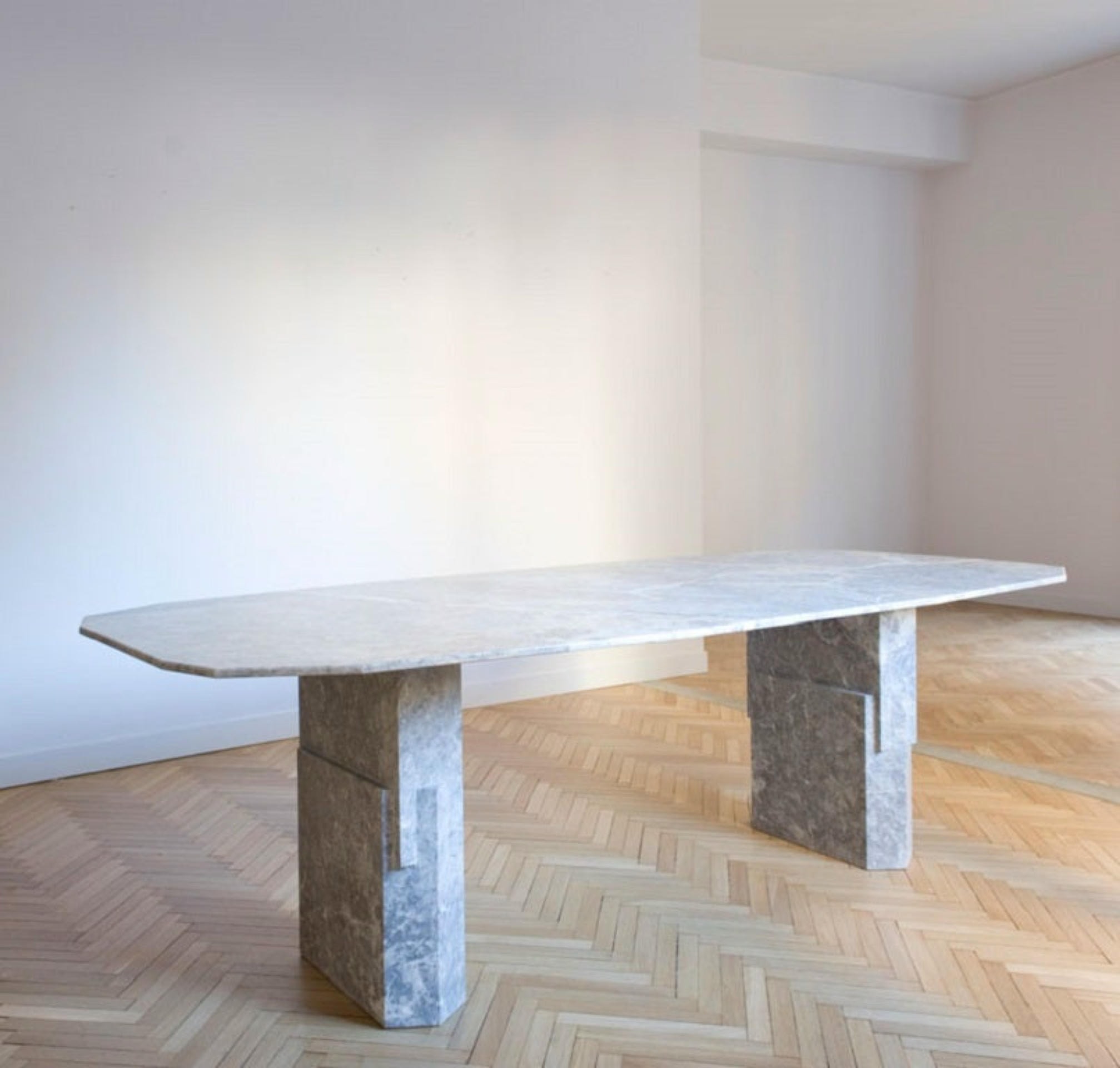Marble Dorik Dining Table by Oeuffice 2
