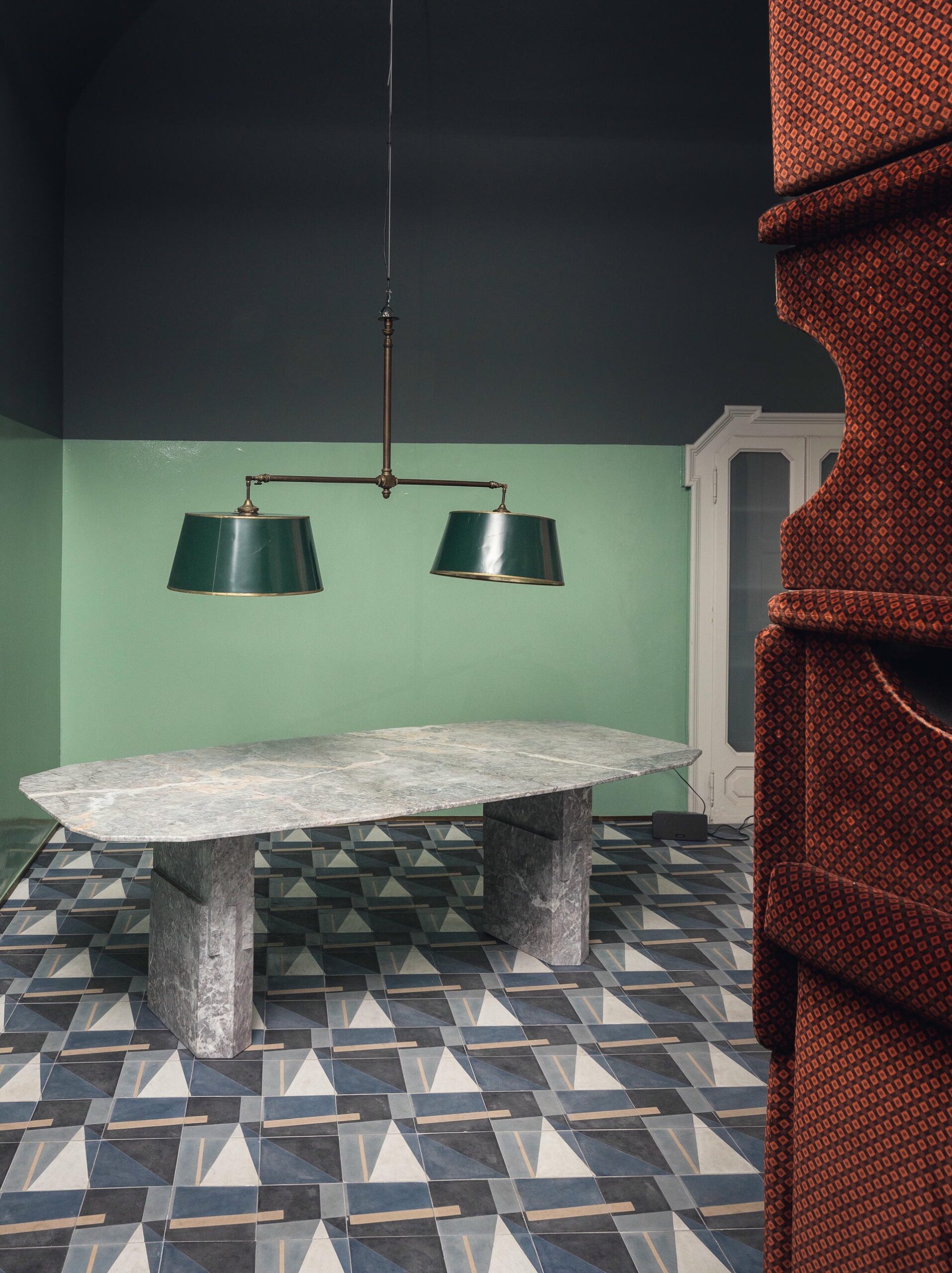 Marble Dorik Dining Table by Oeuffice 4