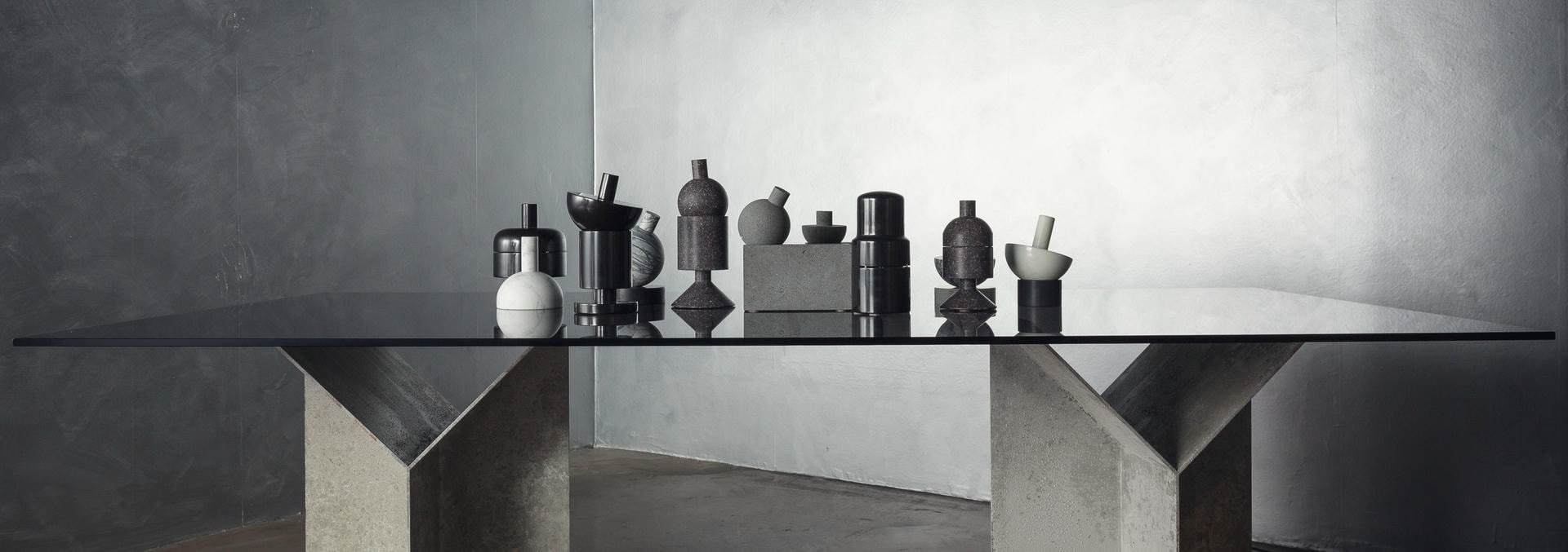 Pinac Dining Table by Oeuffice 5