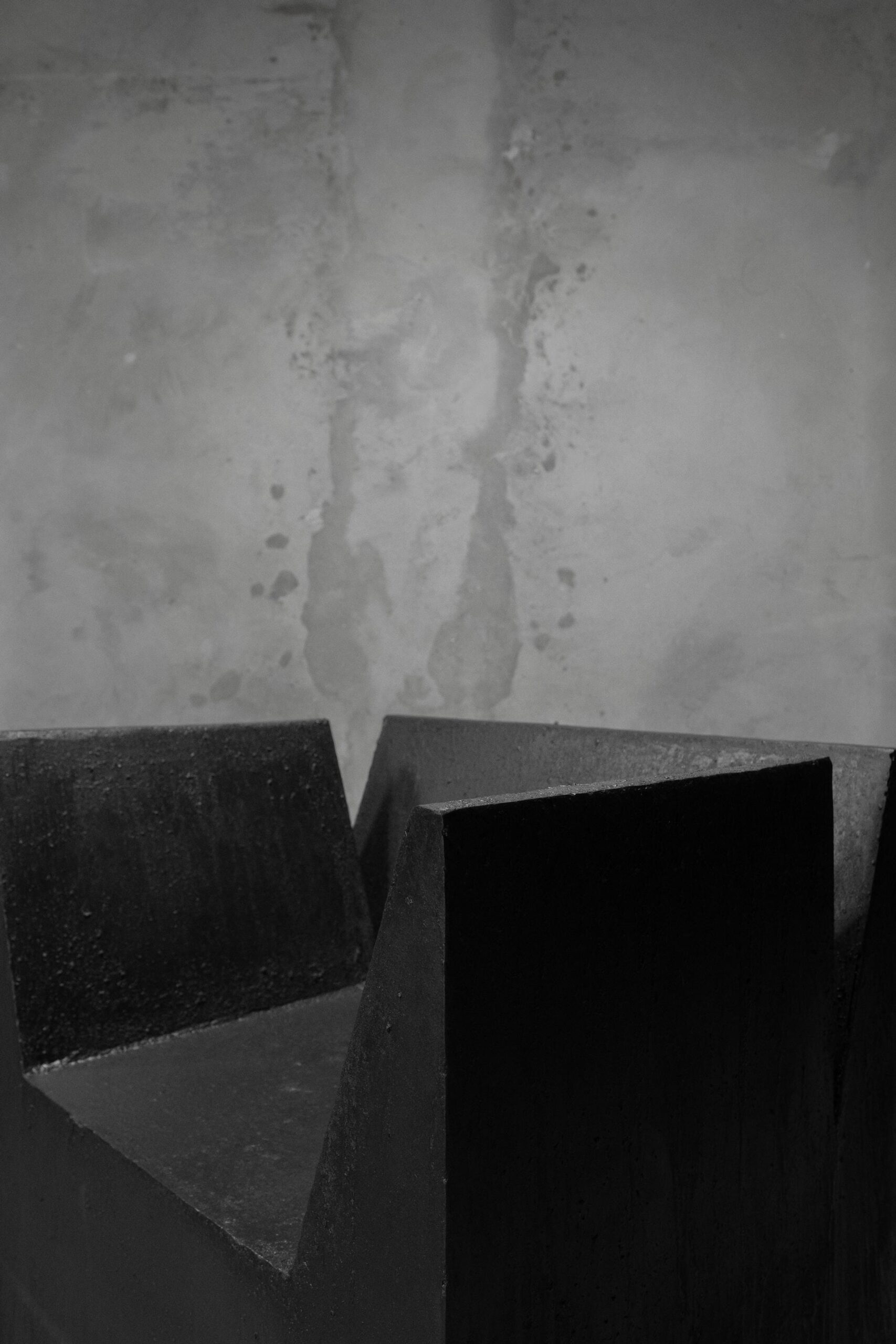 U shaped Form Rubber seat and Burned Steel Large Stool by Arno Declercq 4