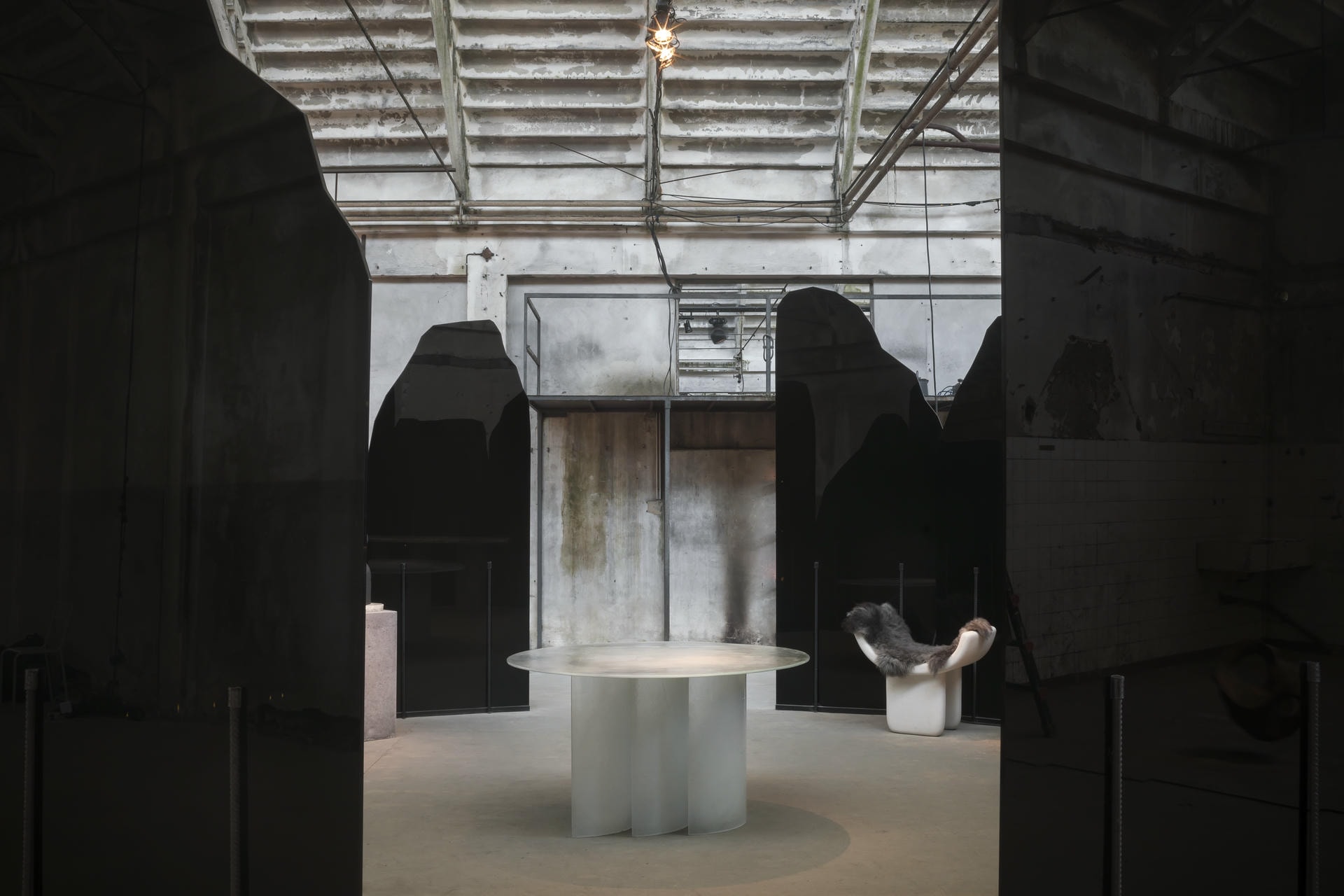 Monolithic Chair 2 by Studiopepe 4