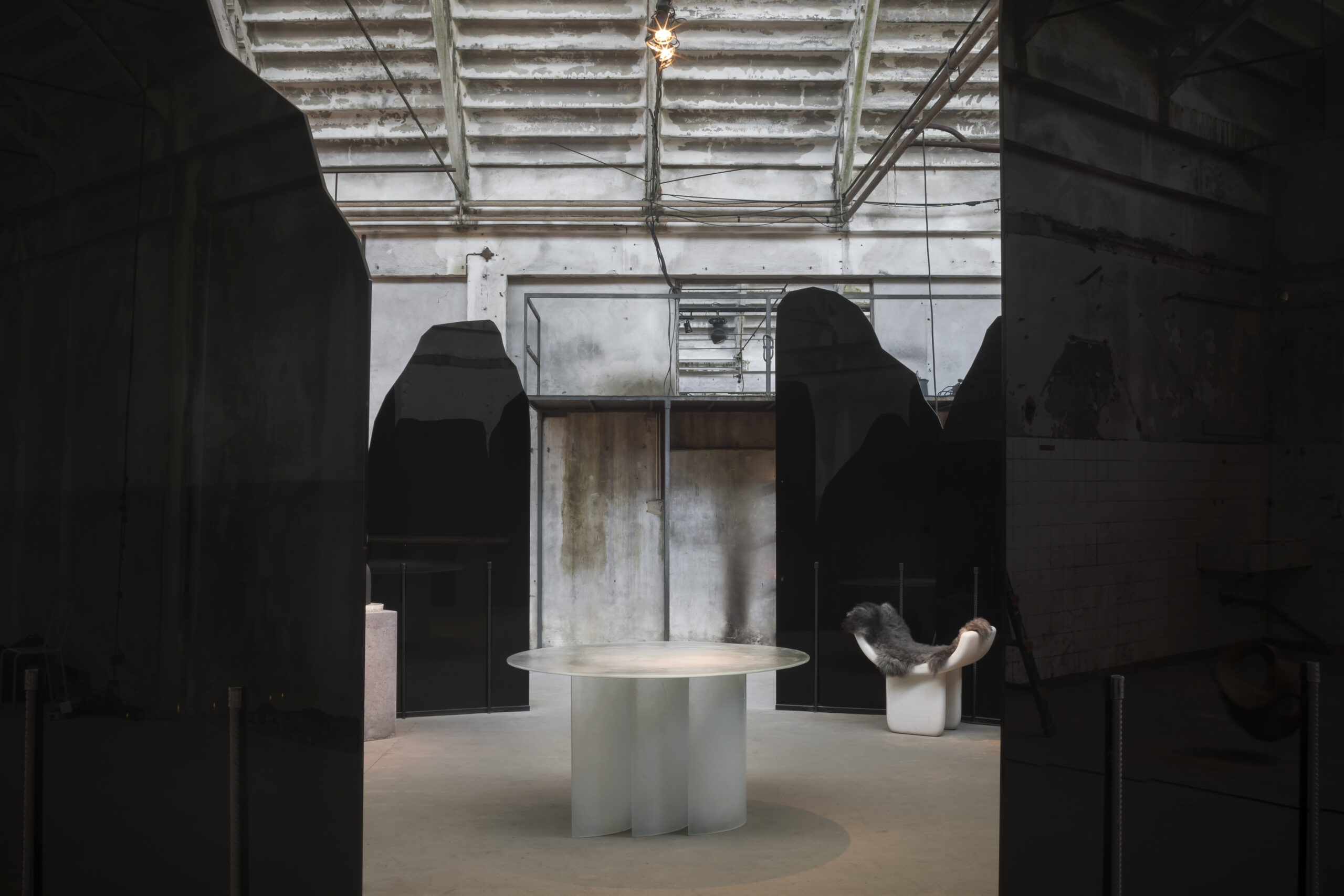 Thoth Table by Studiopepe 6