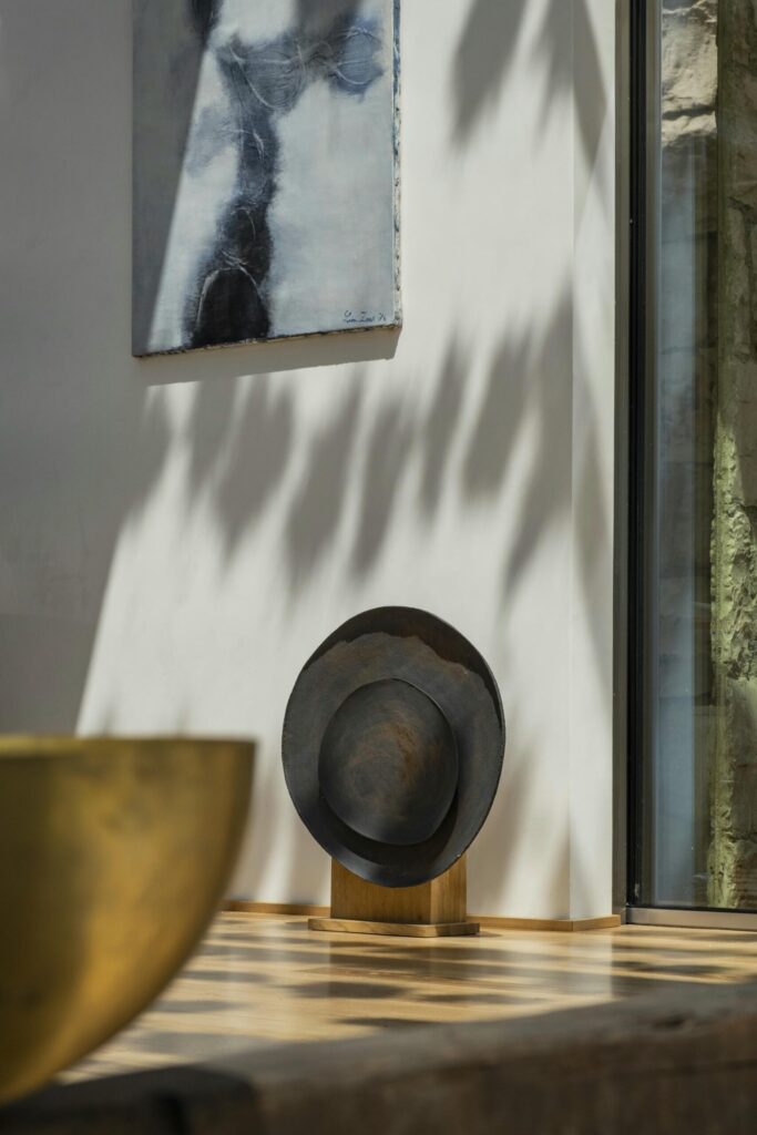 margaux leycuras sculptural light galerie philia 02