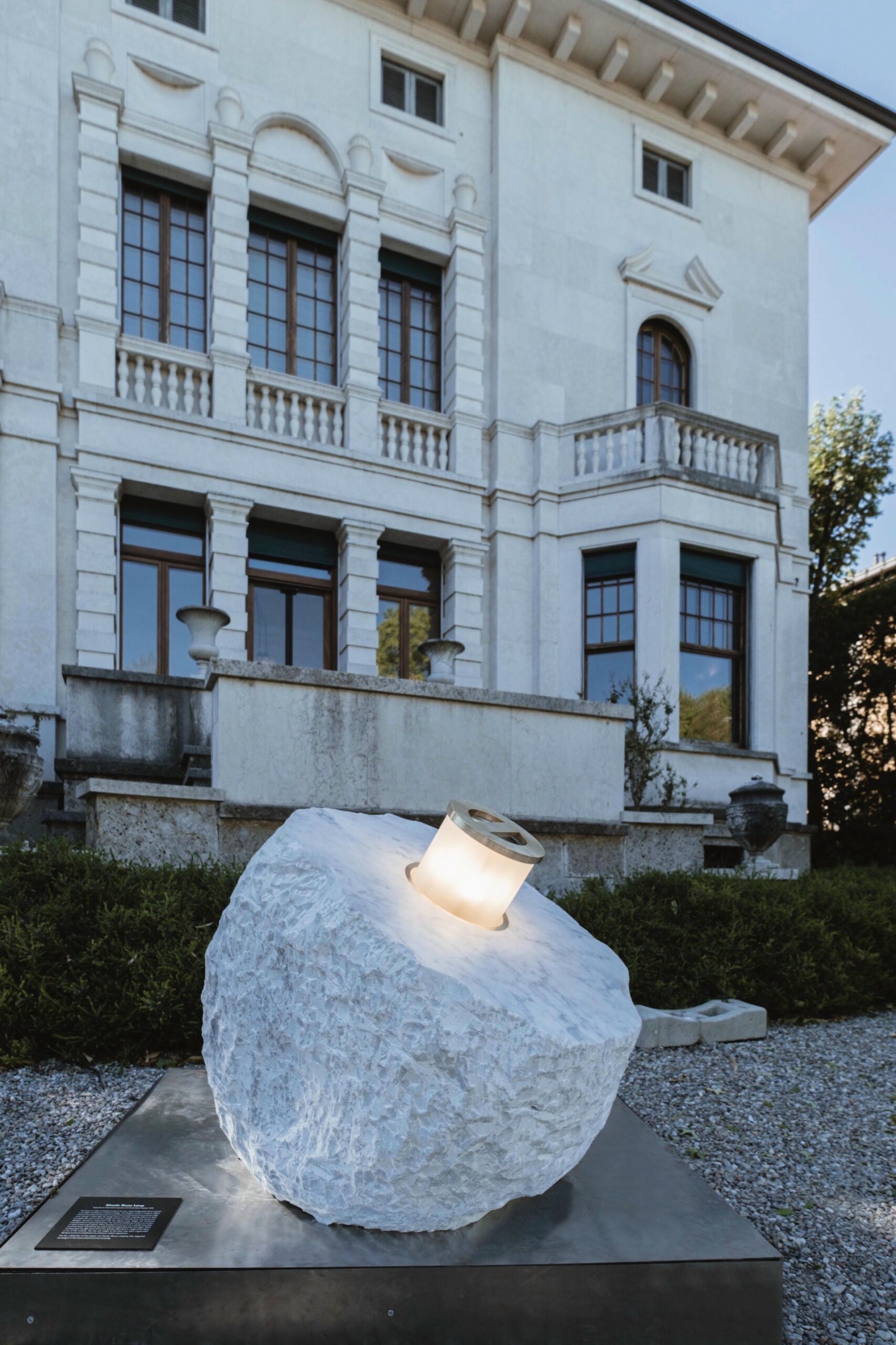 Stone Kinetic Sculptural Brass and Marble Floor Lamp by Jan Garncarek 4