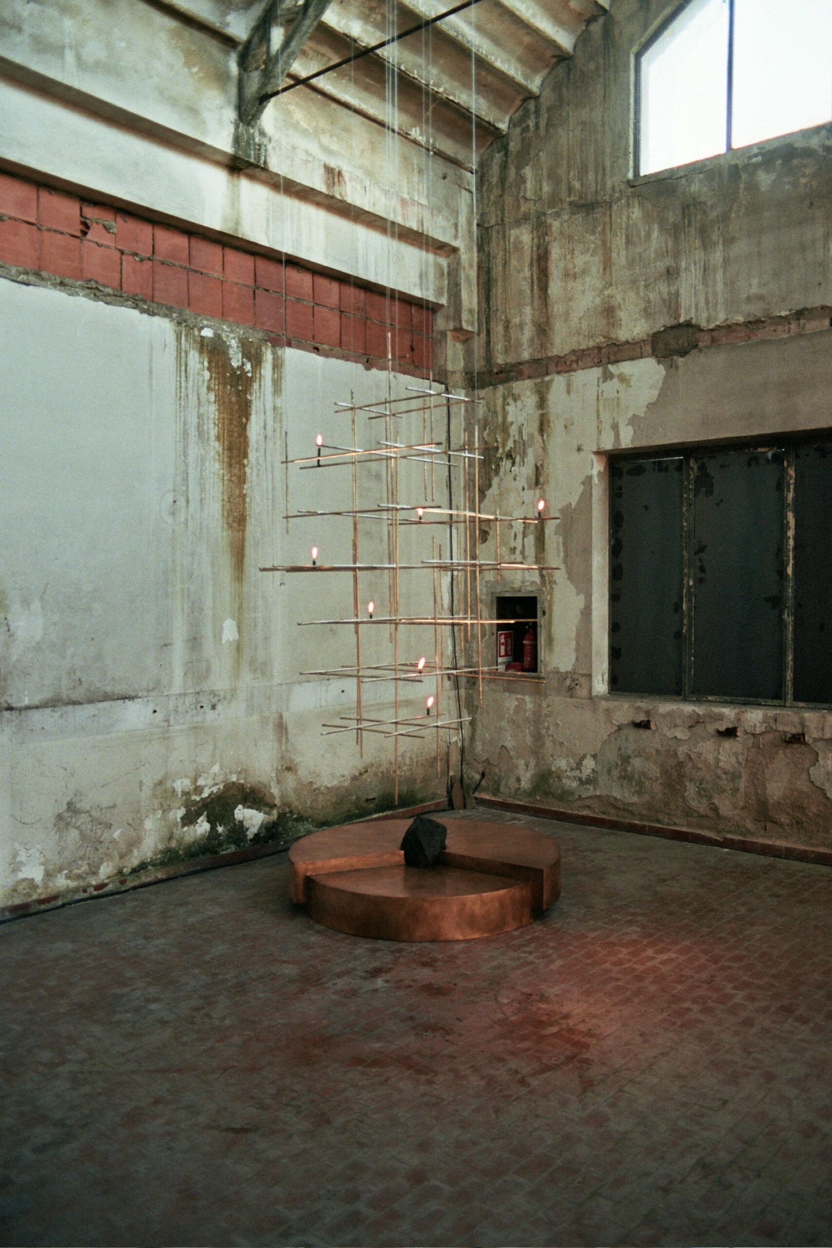 Unique Grid Like Candlelight Sculptural Brass Chandelier by Morghen Studio 5