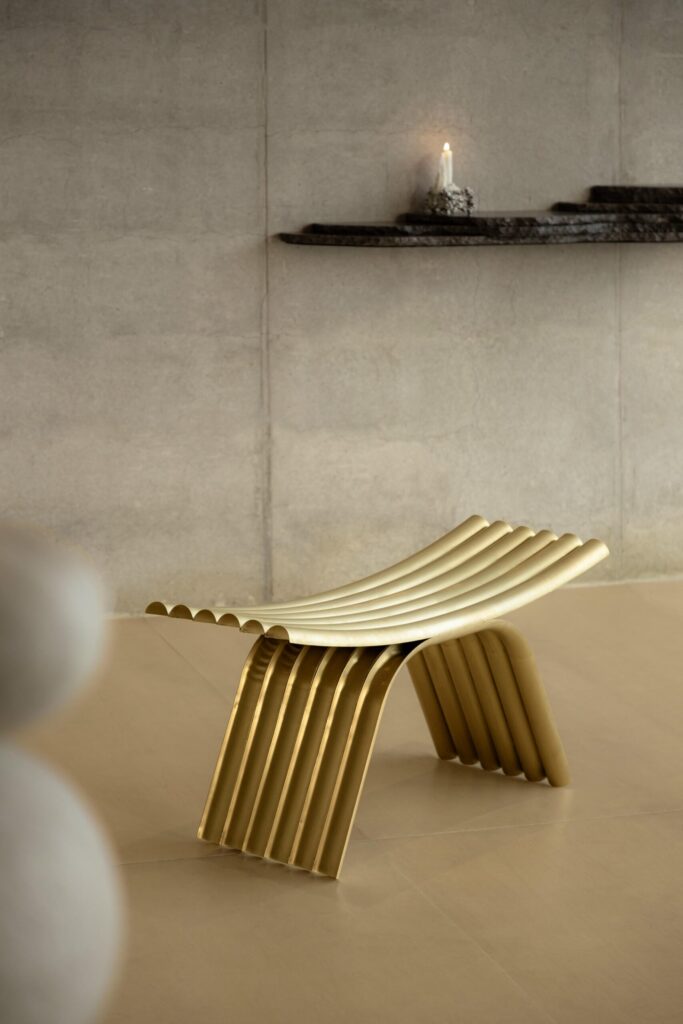 banu bano OBJ 02 stool galerie philia 03