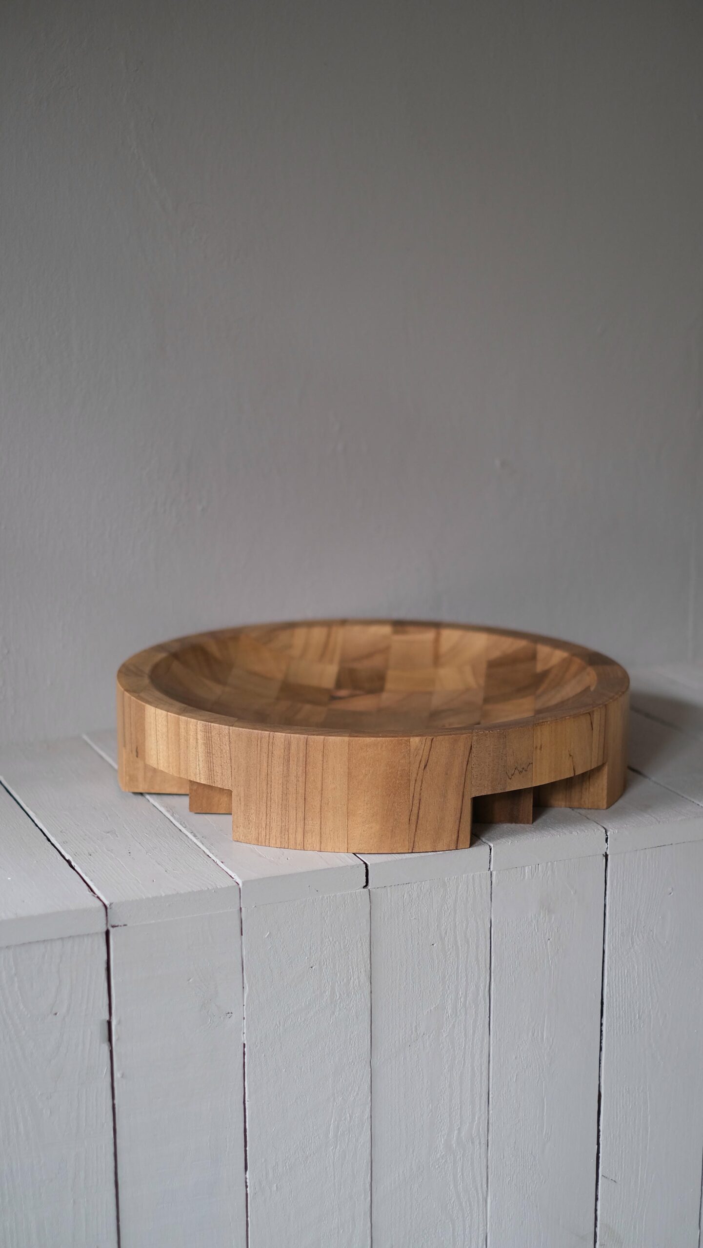 Contemporary Round Disk Tray Natural Brown Walnut Large by Arno Declercq 2