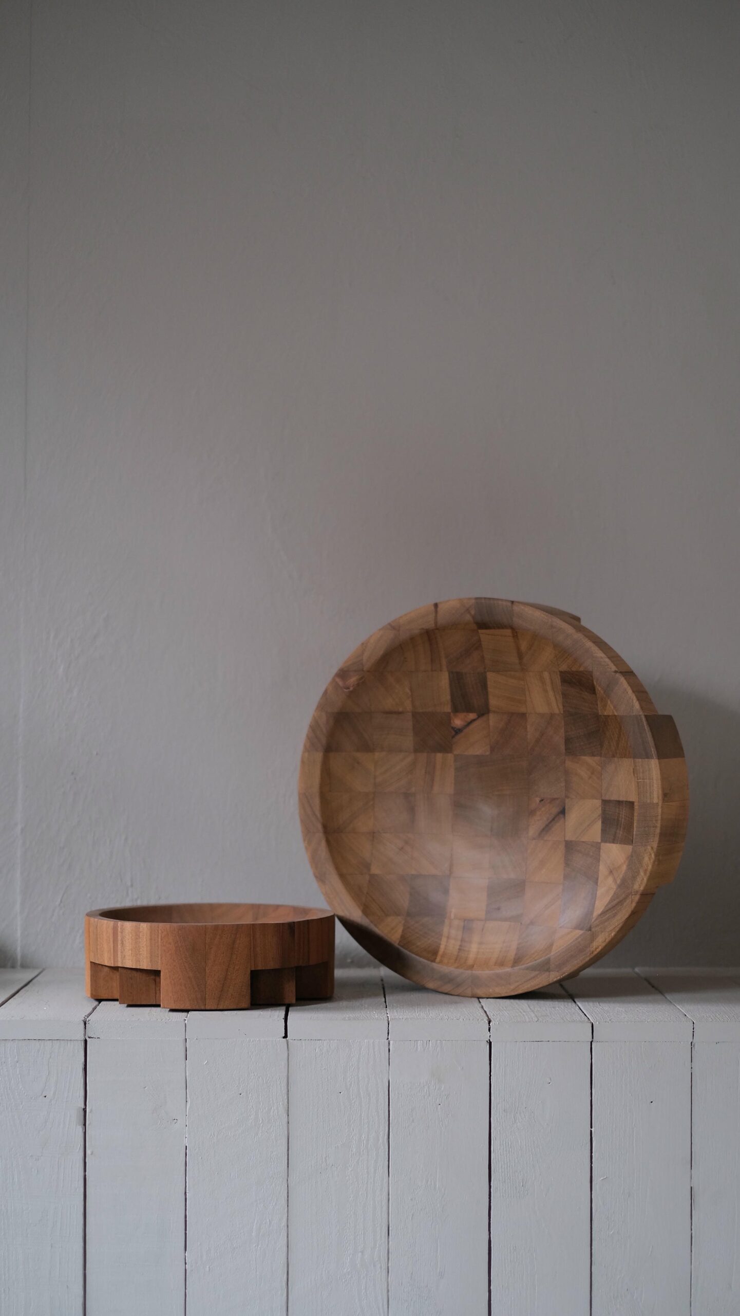 Disk Tray African Walnut Small by Arno Declercq 10
