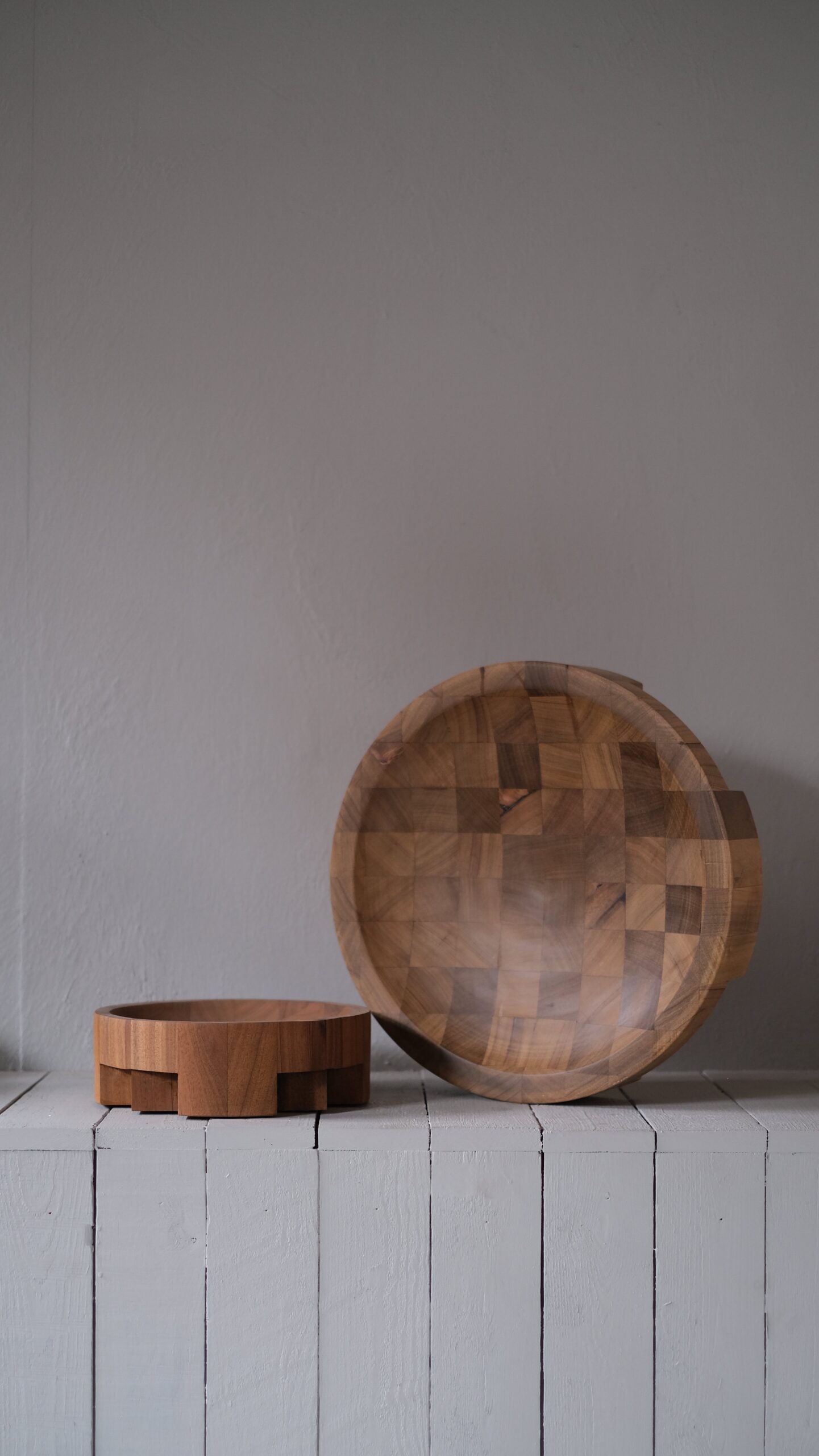 Disk Tray African Walnut Small by Arno Declercq 10