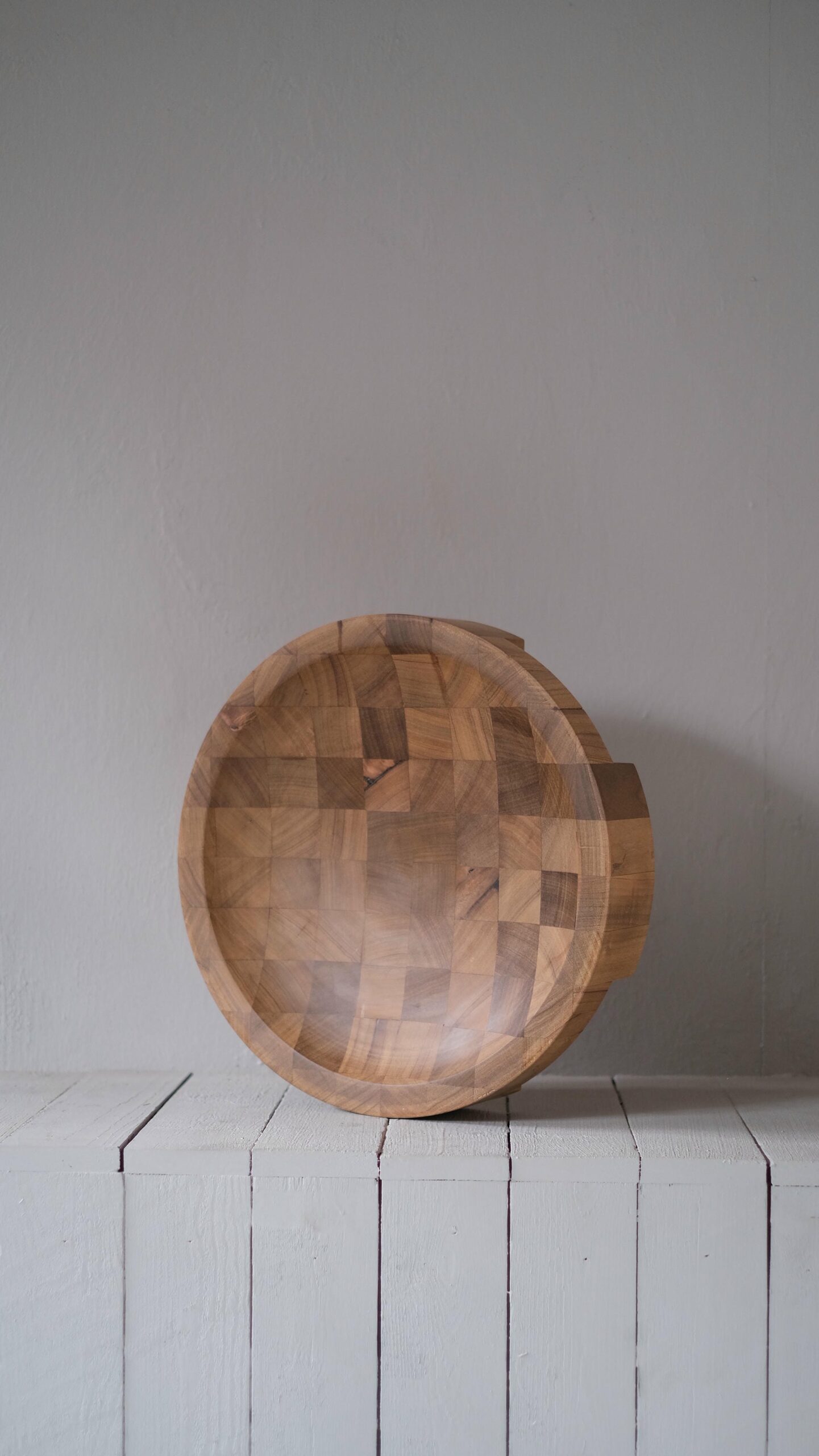 Disk Tray African Walnut Small by Arno Declercq 2