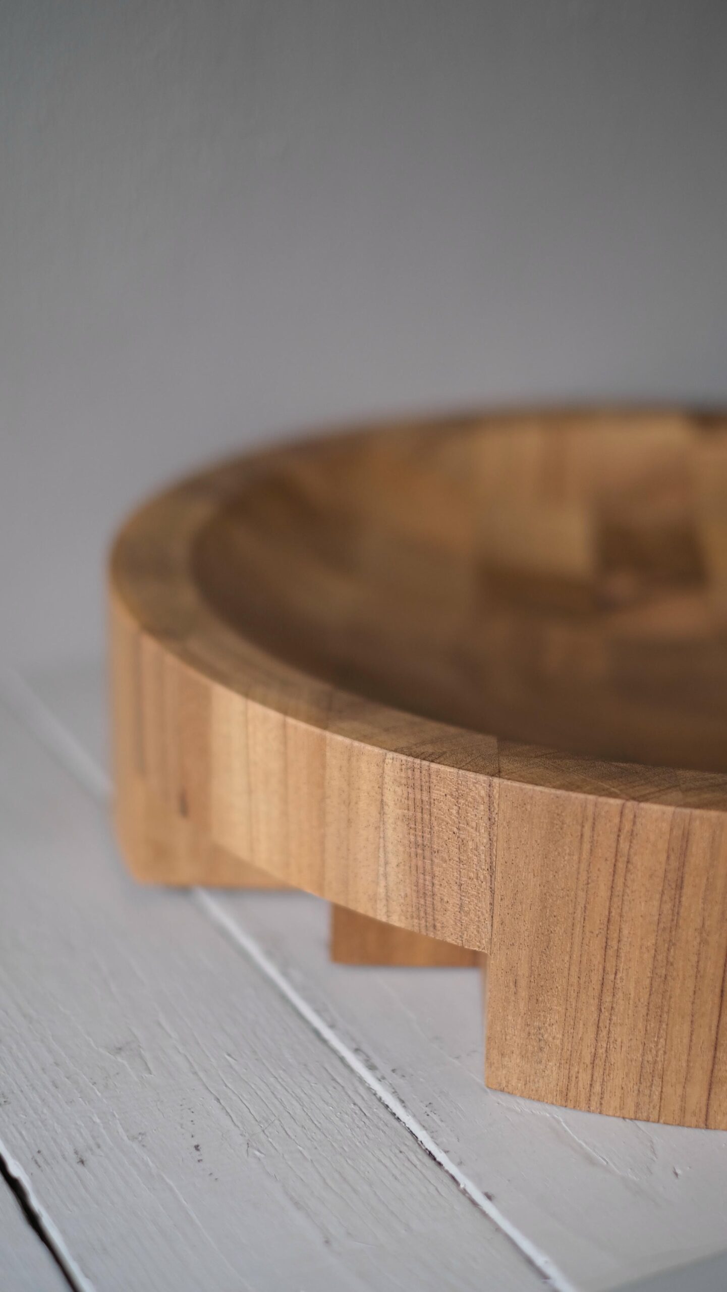 Disk Tray African Walnut Small by Arno Declercq 3