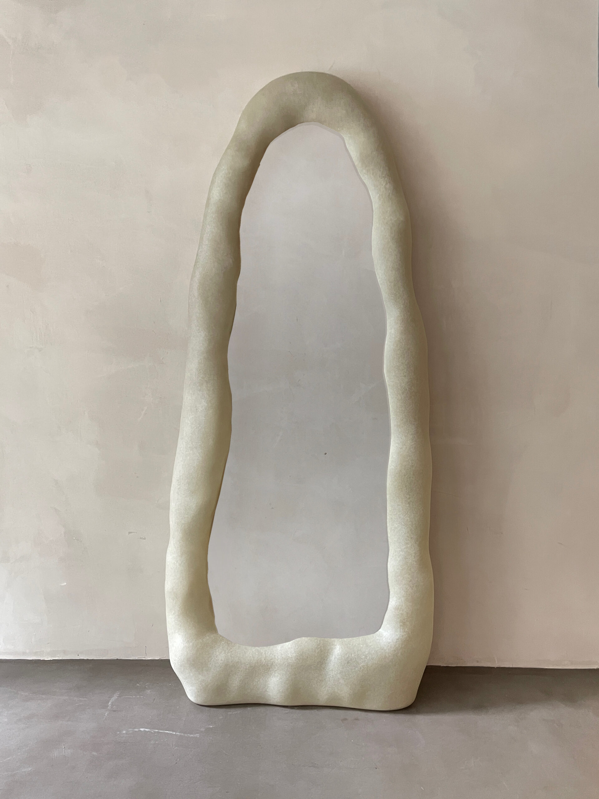 Knead Mirror by kar 2