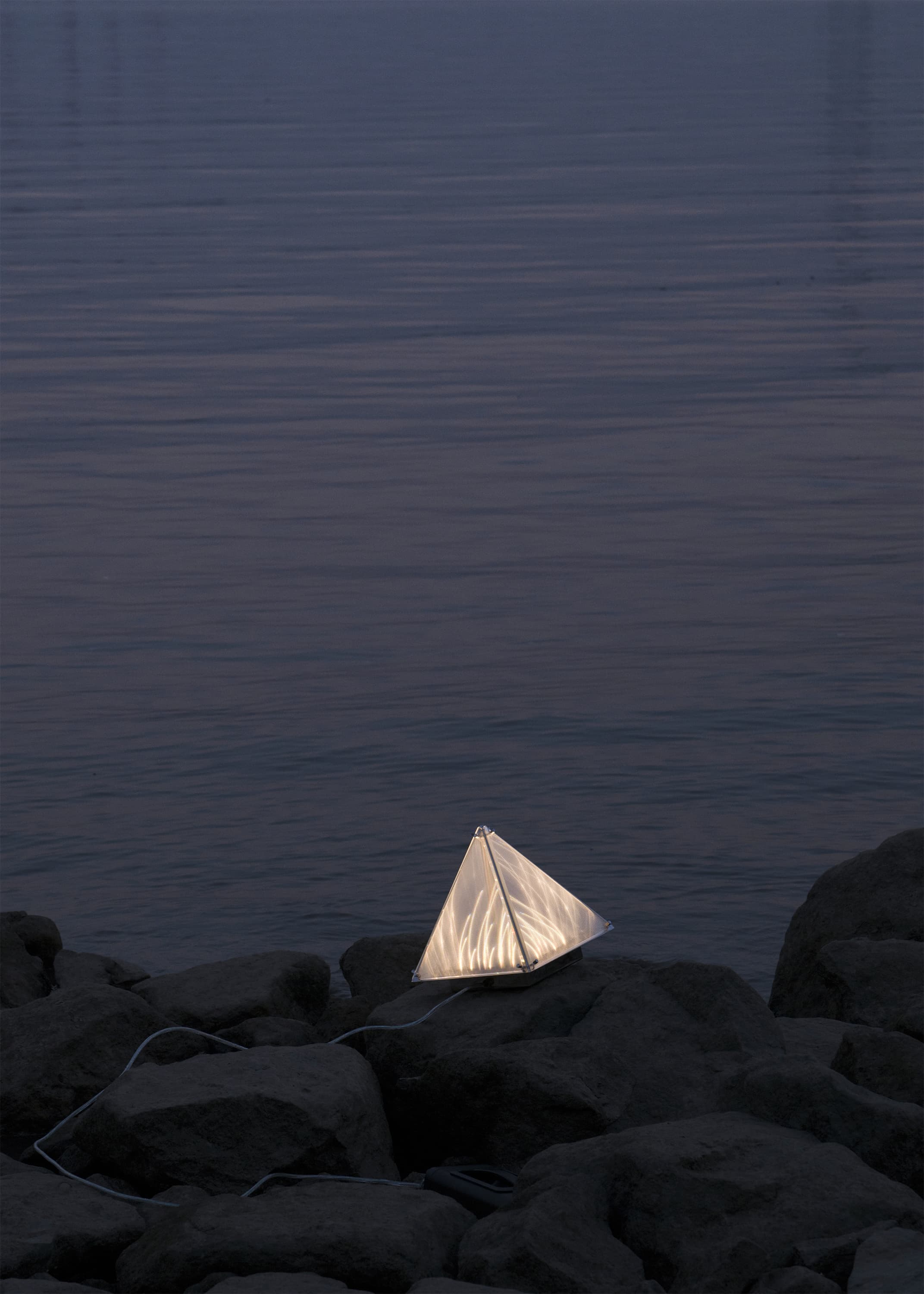 Fragment 04 Table Lamp by Sing Chan 6