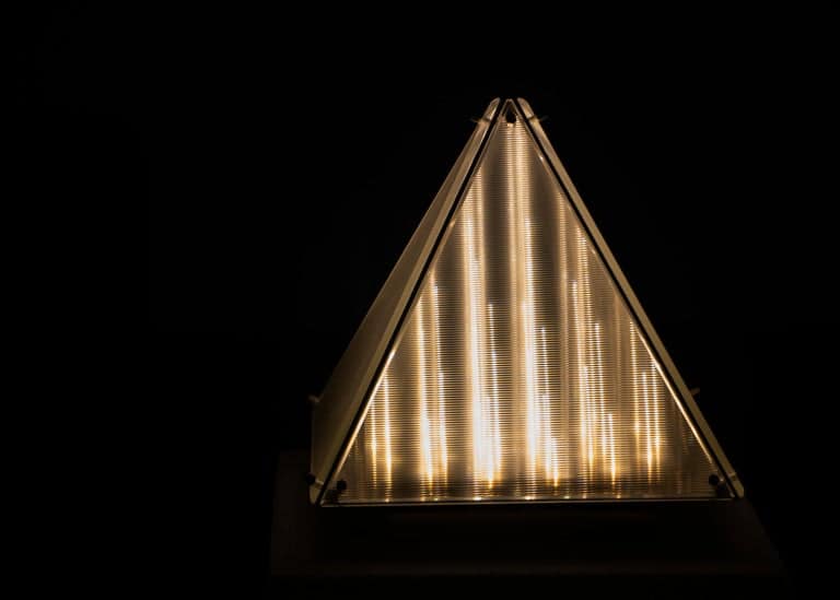 Fragment 04 Table Lamp by Sing Chan 9