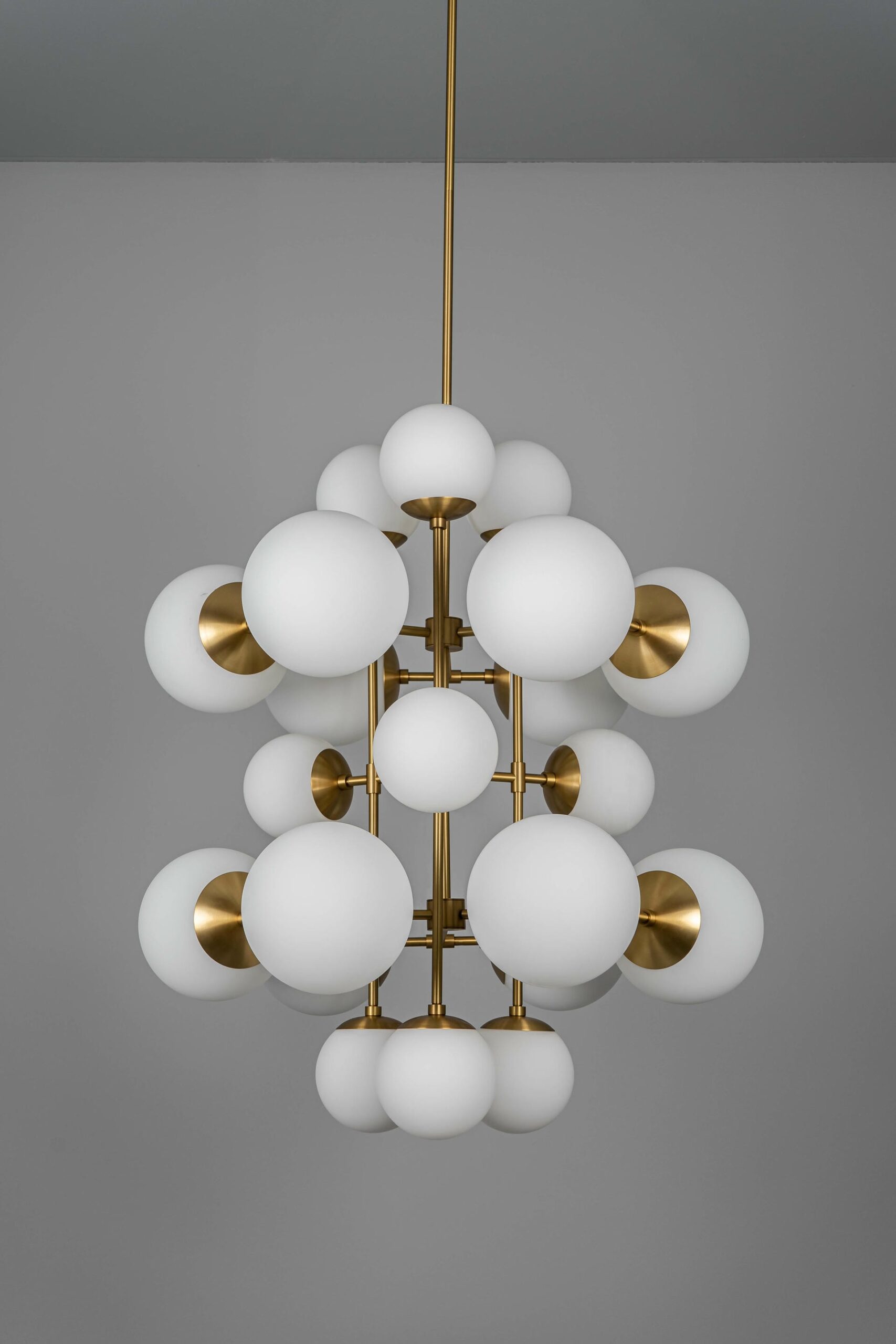 Glow Chandelier by Schwung 2