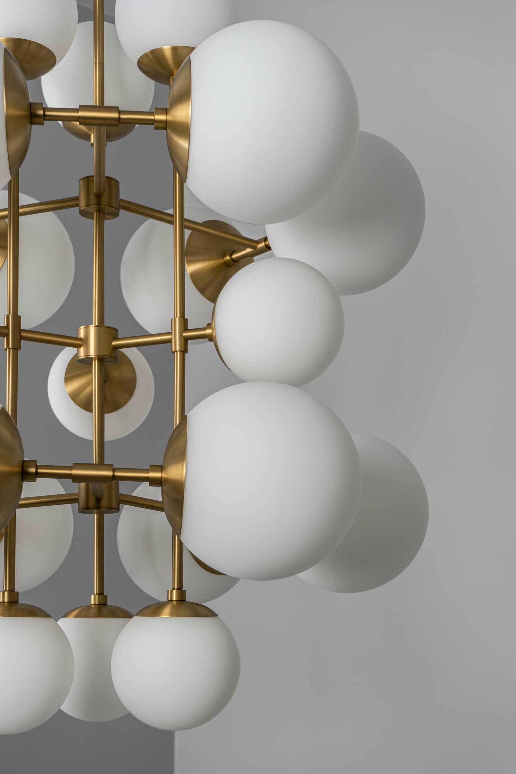 Glow Chandelier by Schwung 3